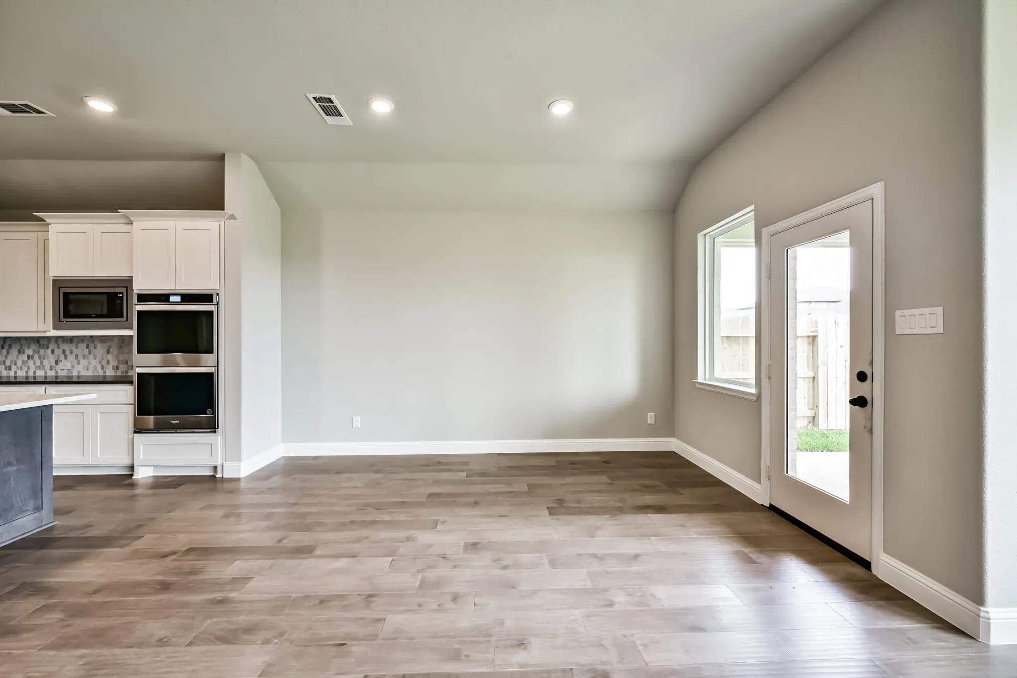 Plan 4039 dining