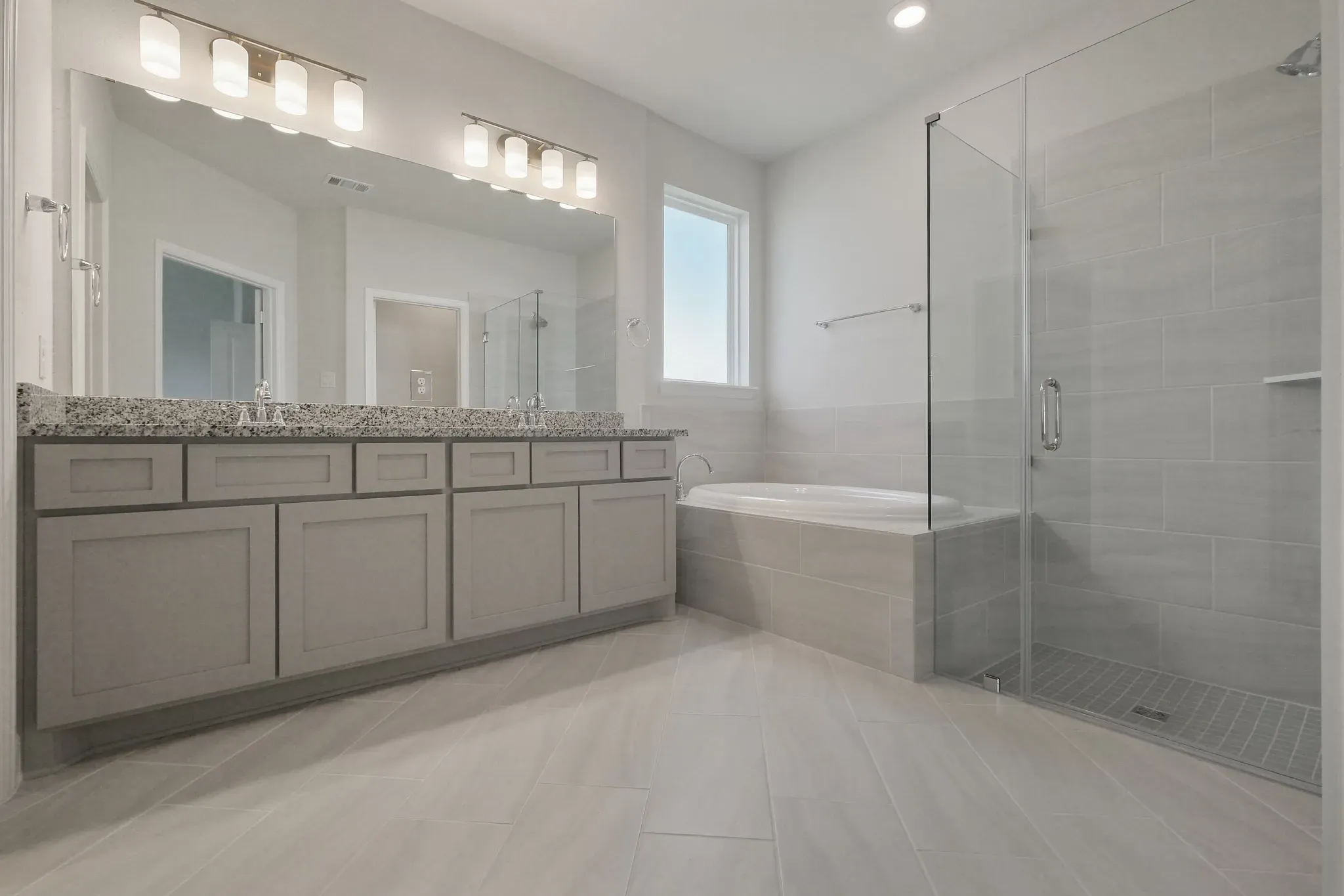 Plan 3039 primary bath
