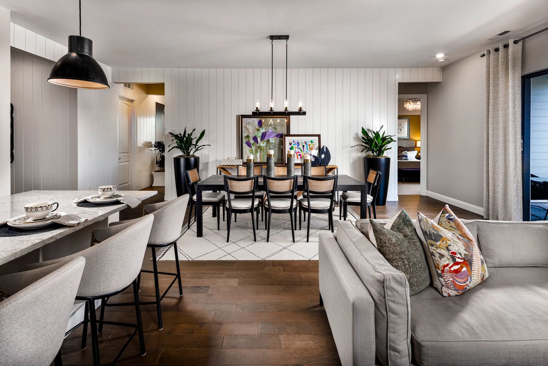 Venture Dining