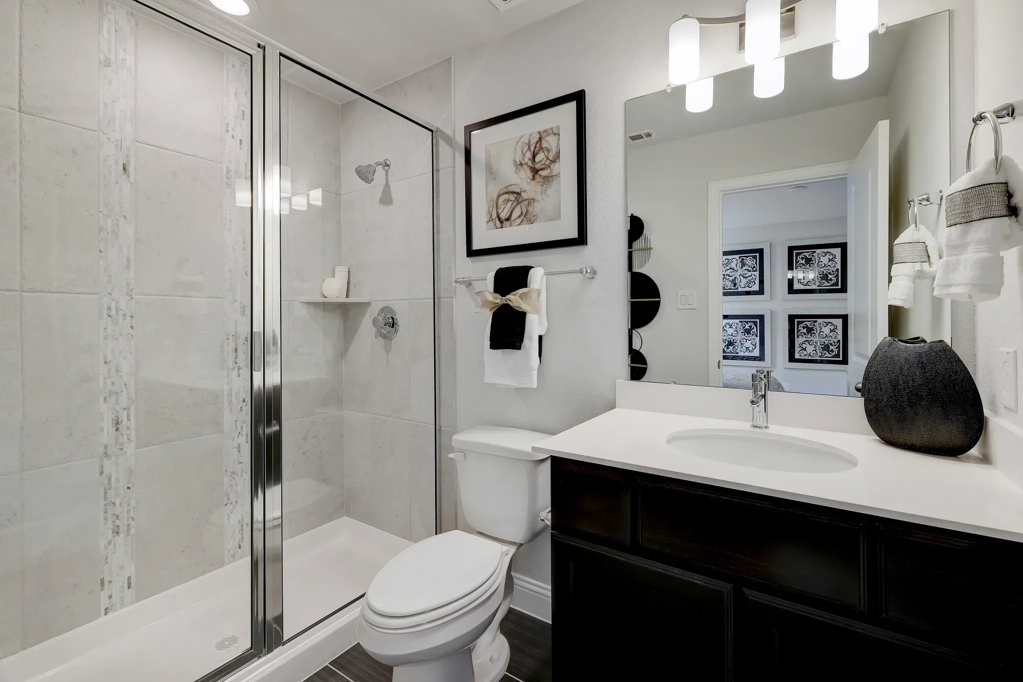 Homesite 0108 Bath 4 - Staged