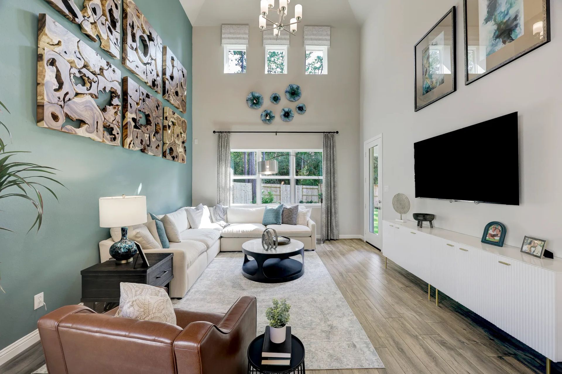 Plan 3079 great room - staged