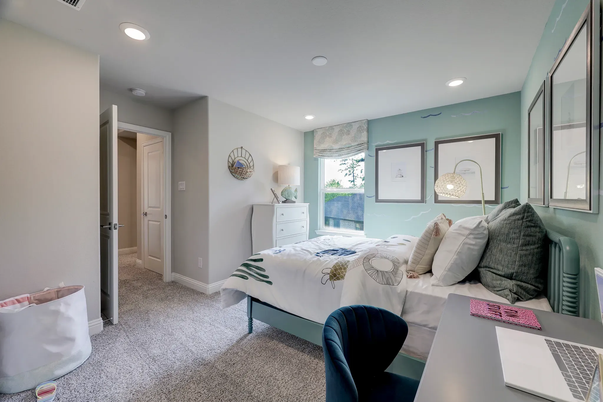 Plan 3079 bed 3 - staged