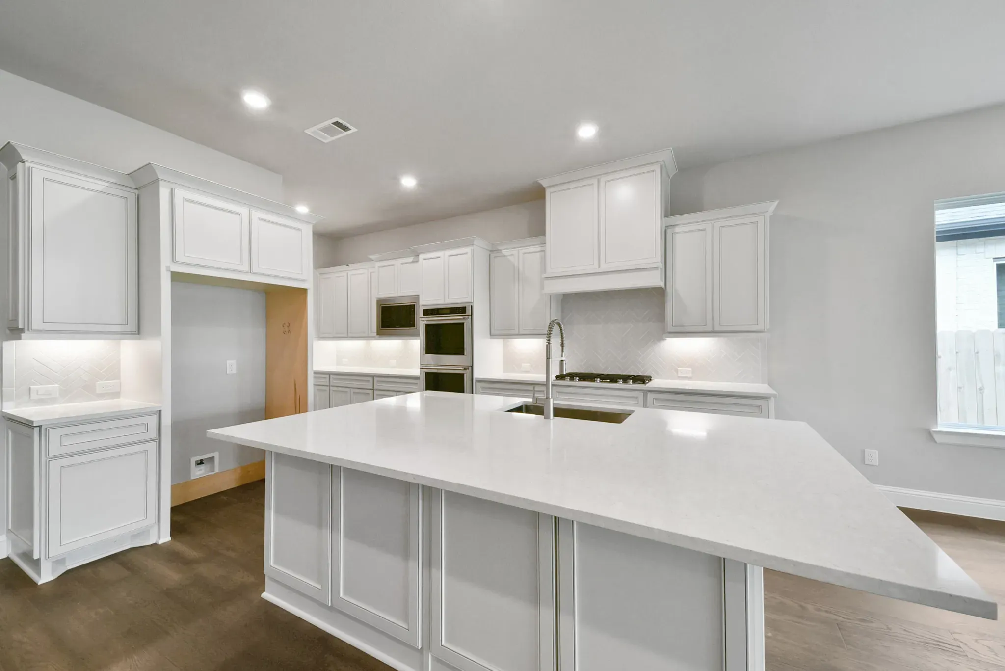 Plan 4125 kitchen