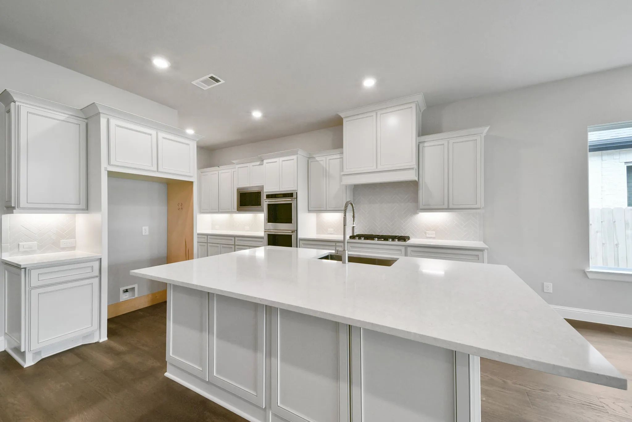 Plan 4125 kitchen
