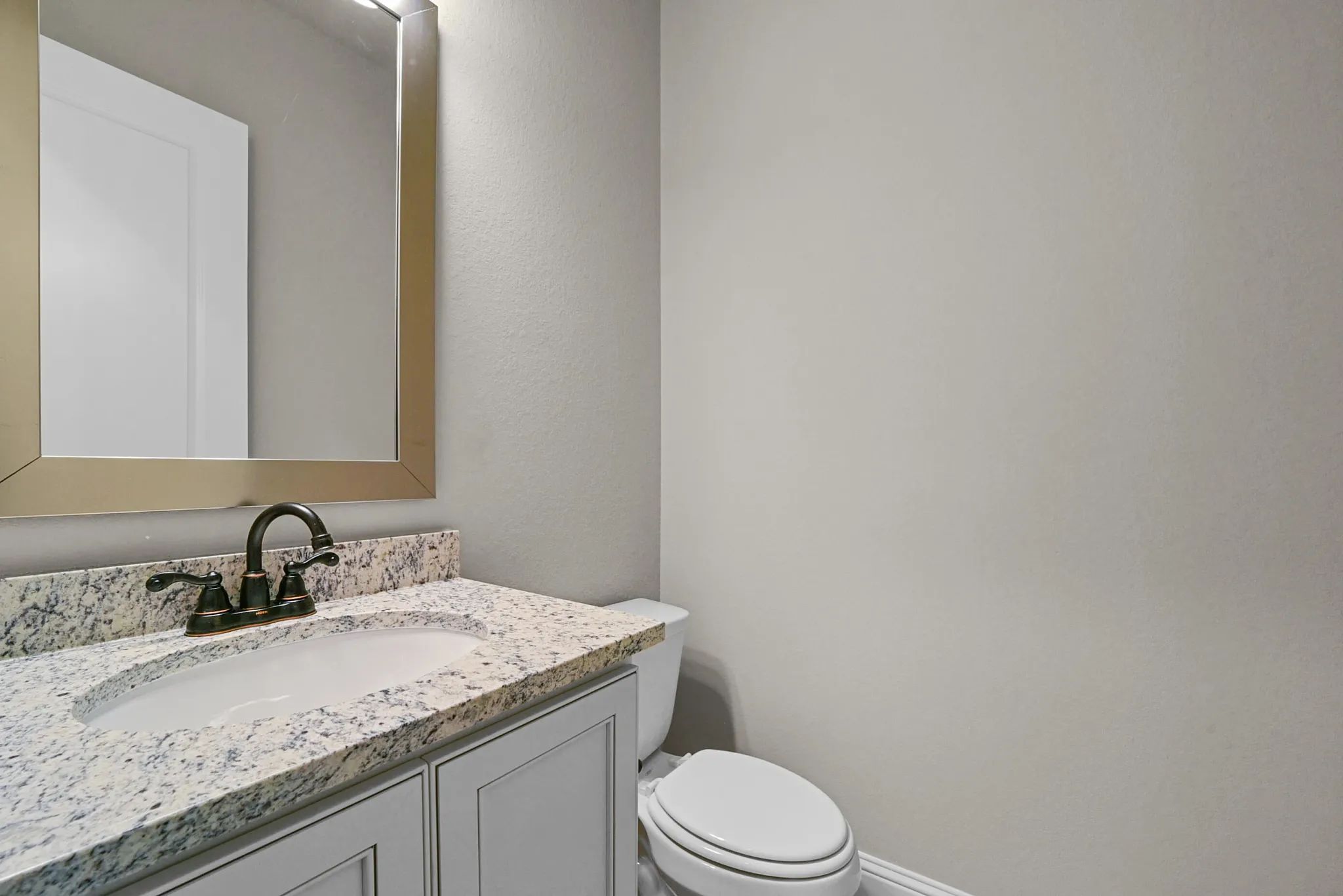 Plan 4125 powder room