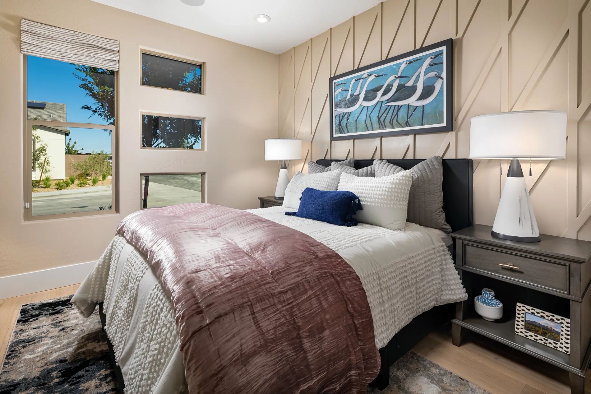 Flourish Model Guest Bed