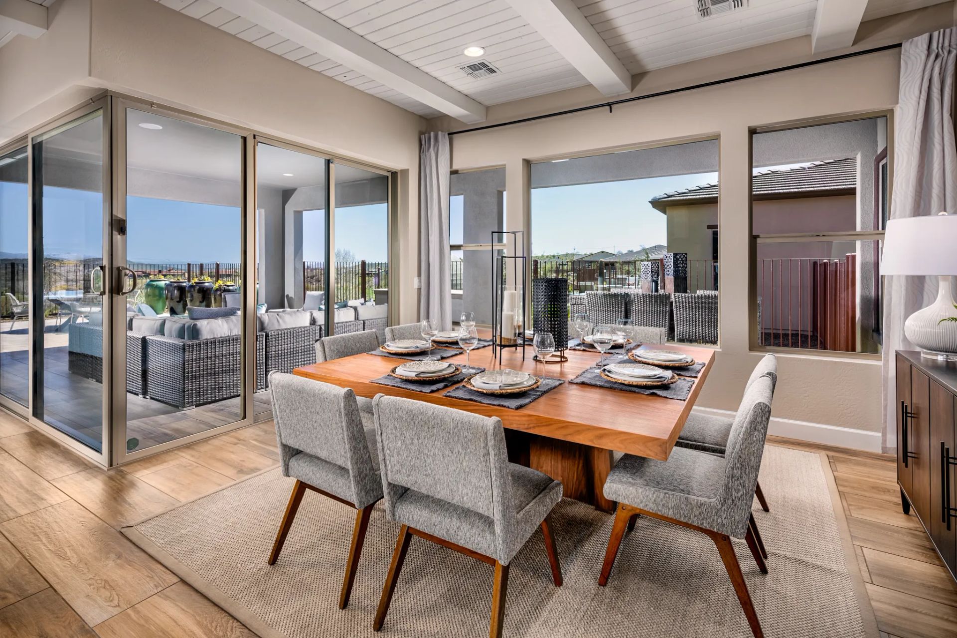 Latigo Dining