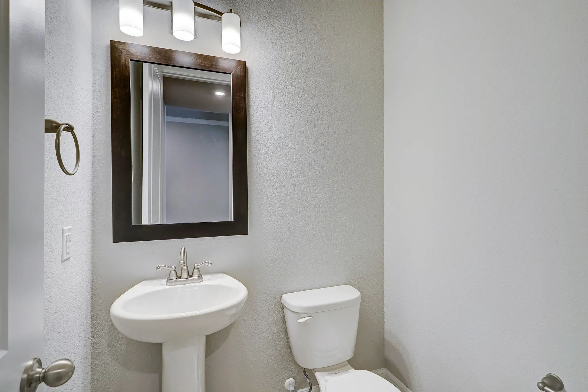 Plan 4519 powder room