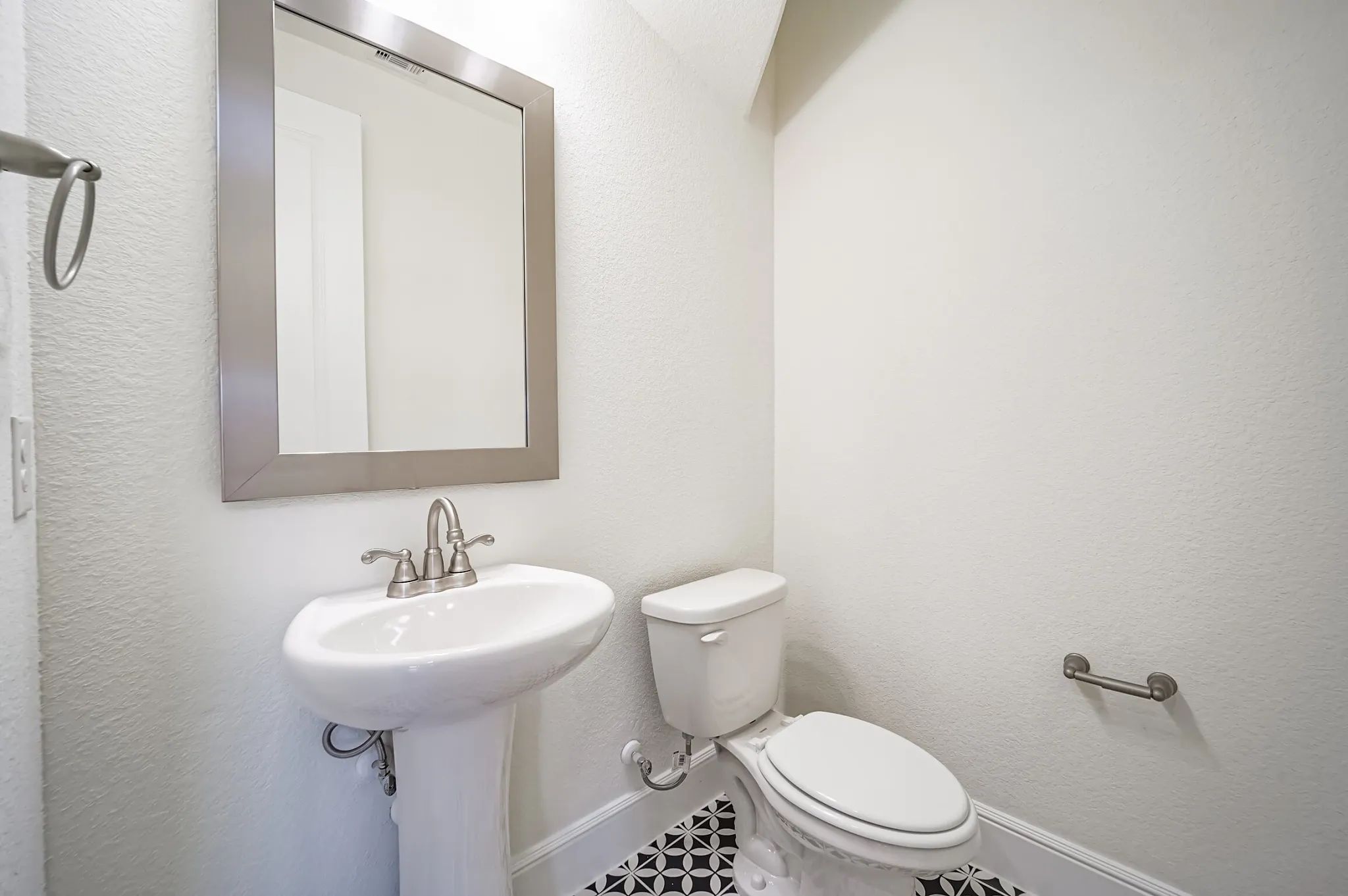 Plan 4539 powder room
