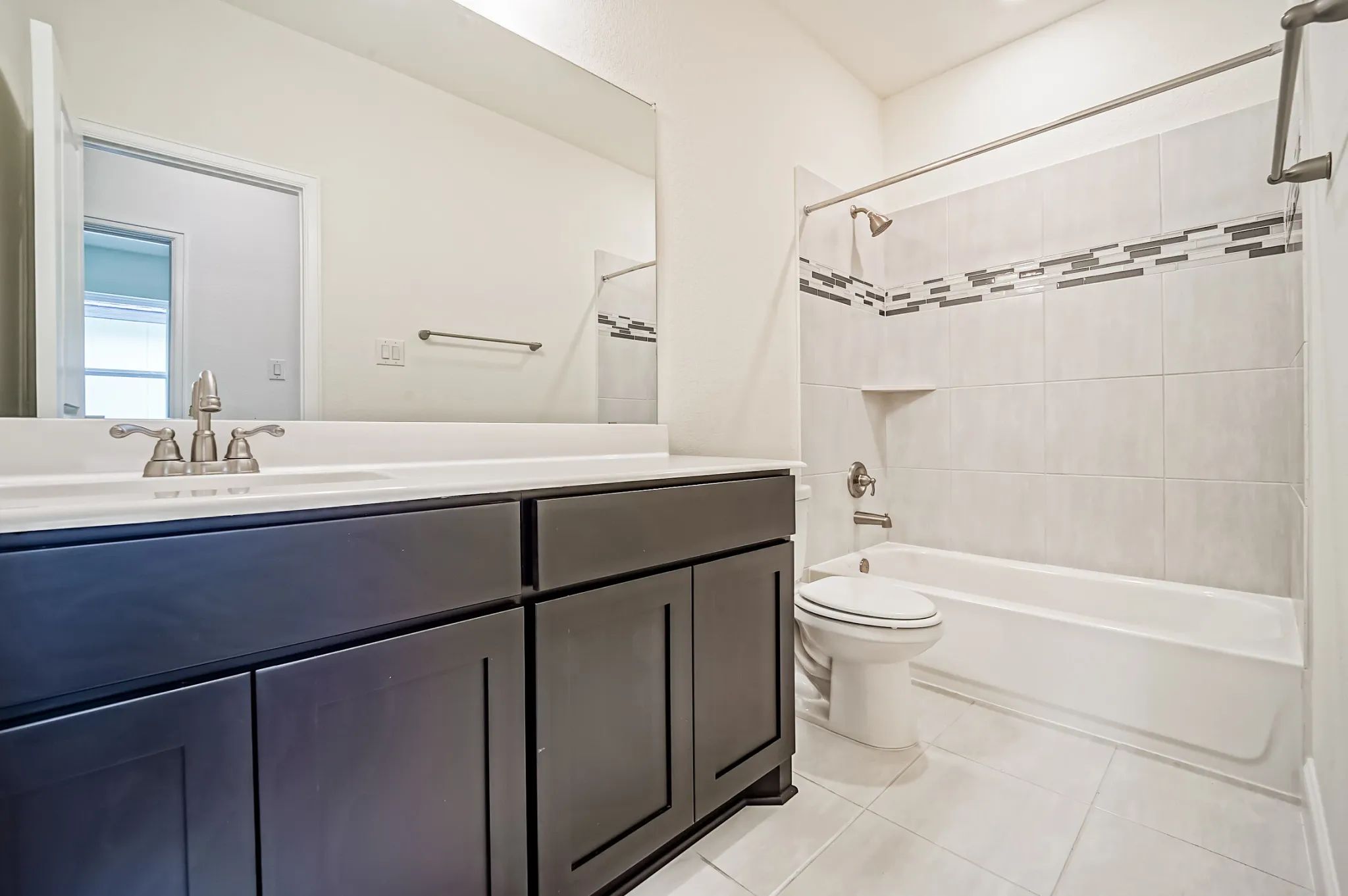 Plan 4539 bath 2