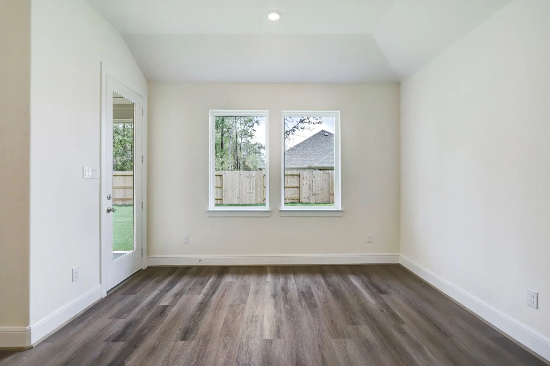 Plan 4569 dining