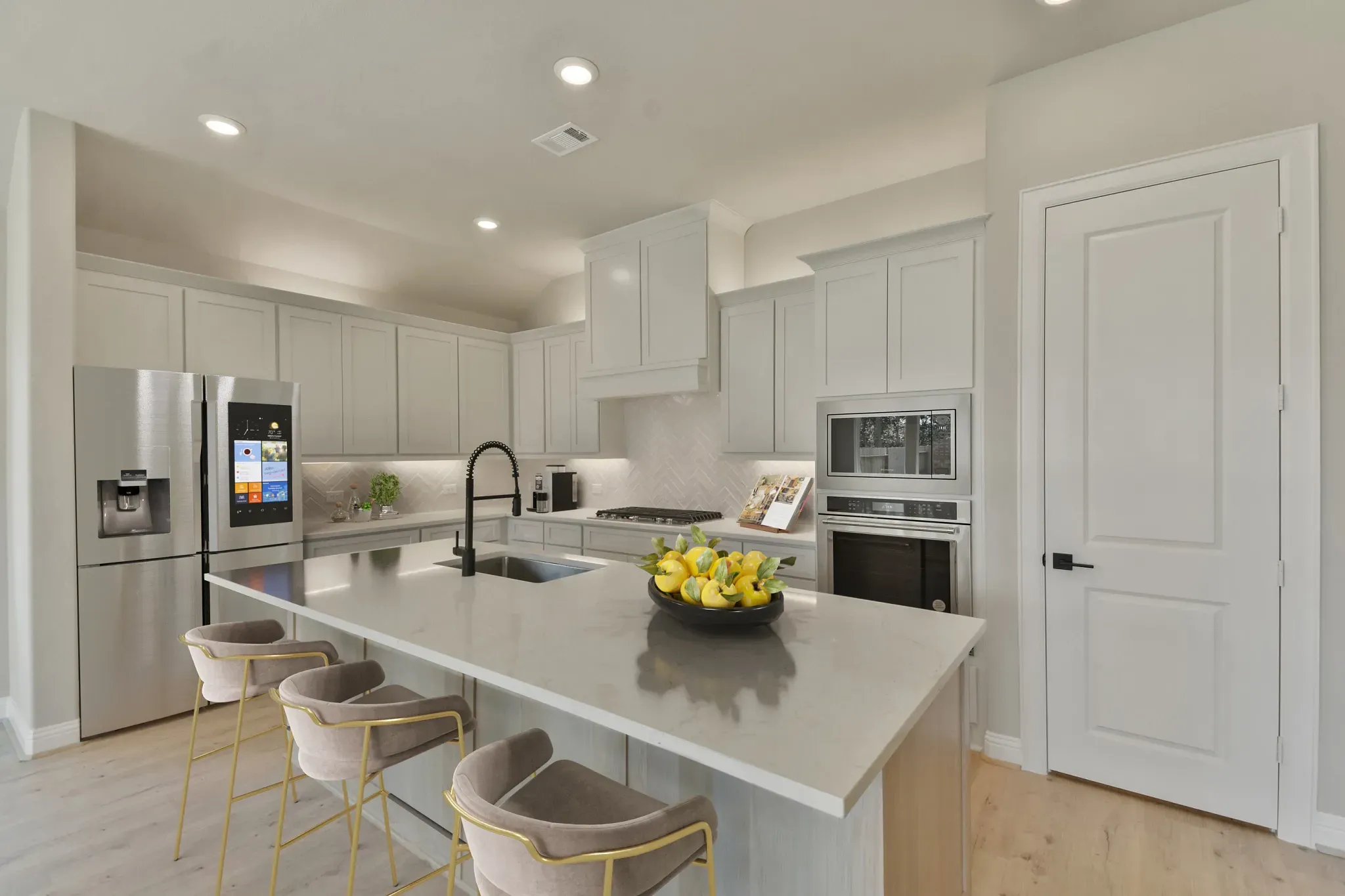 Plan 4046 kitchen