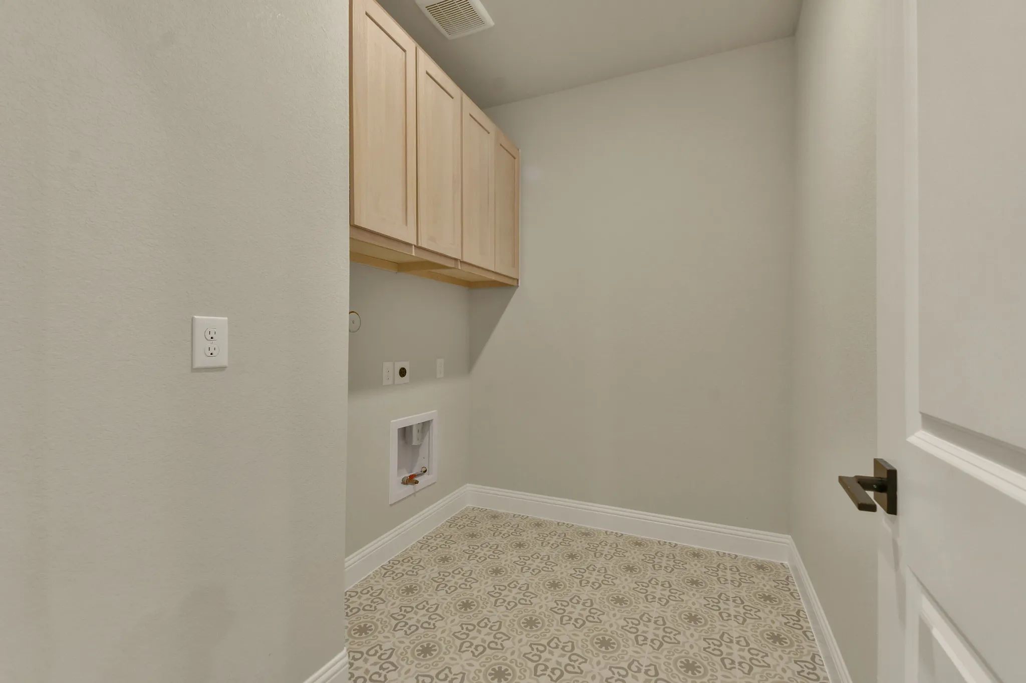 Plan 4046 laundry
