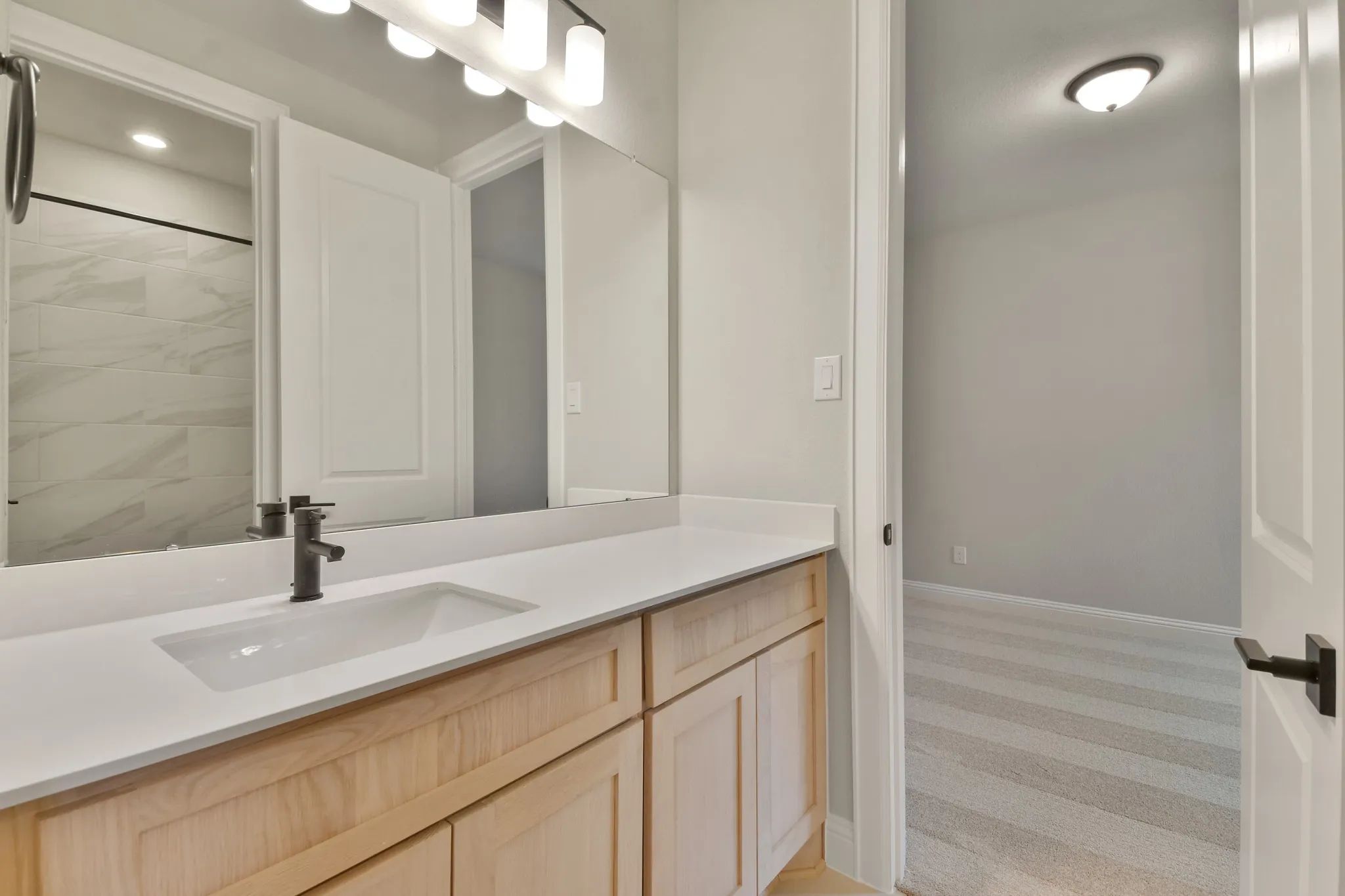 Plan 4046 bath 3