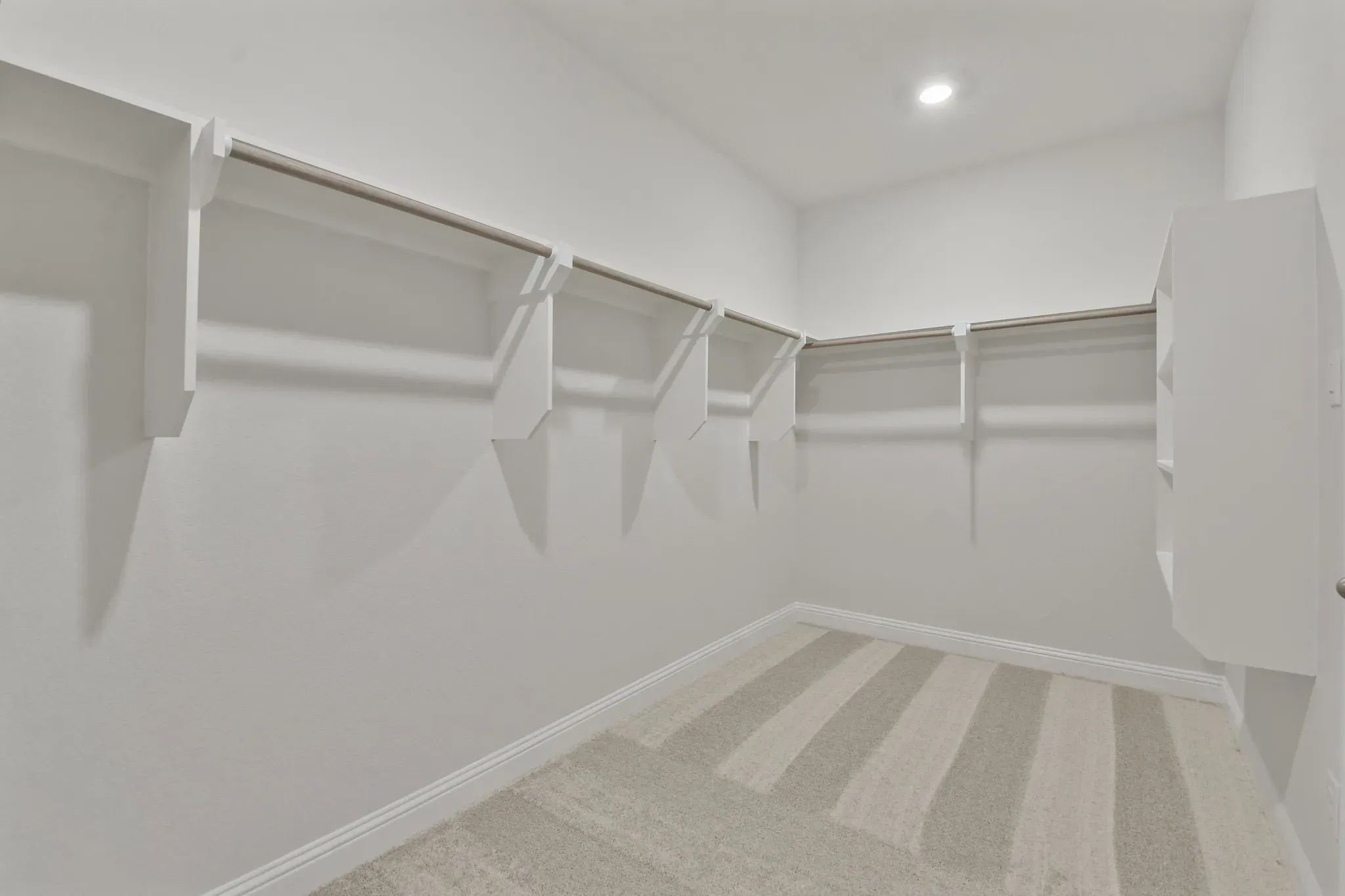 Plan 4049 closet