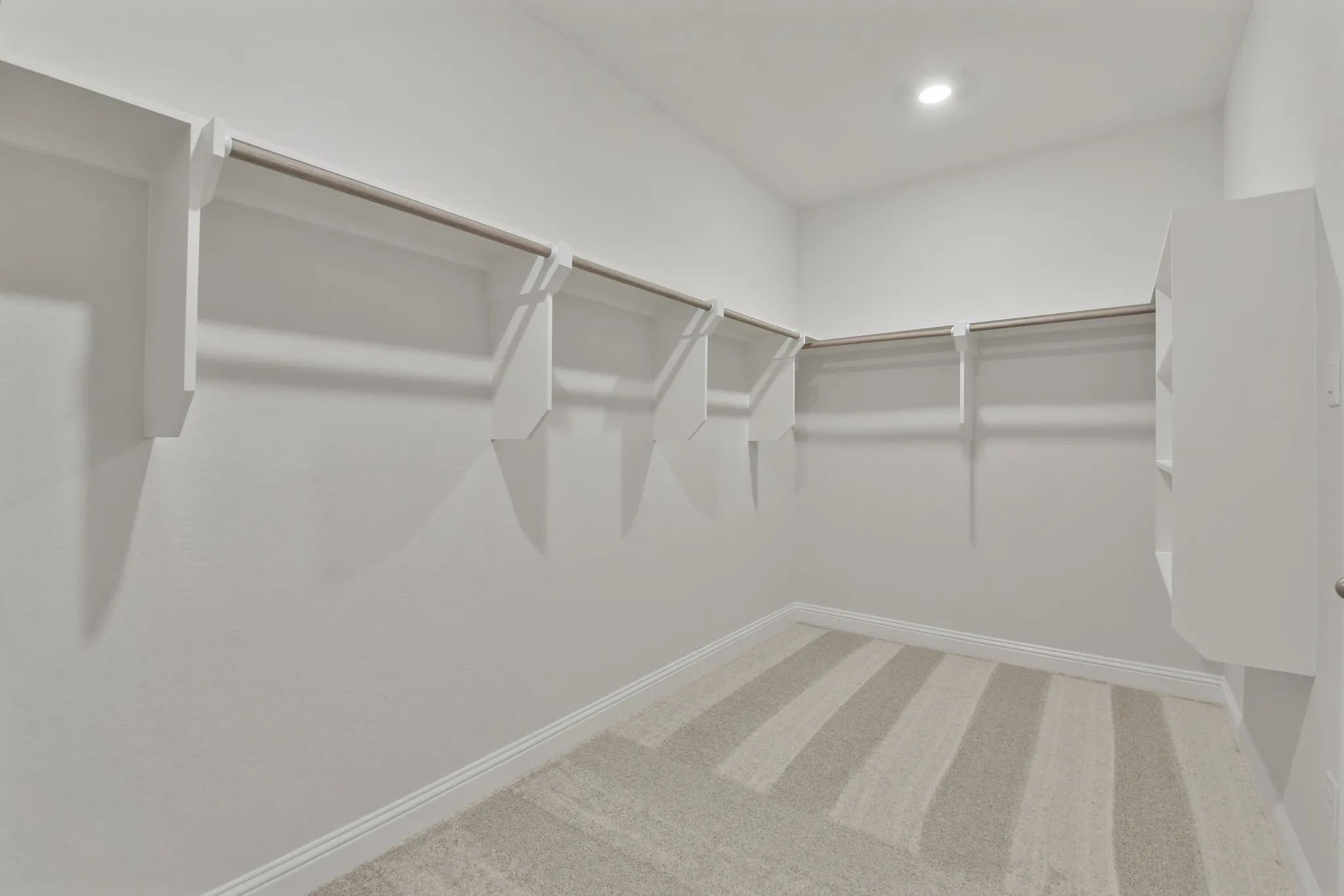 Plan 4049 closet