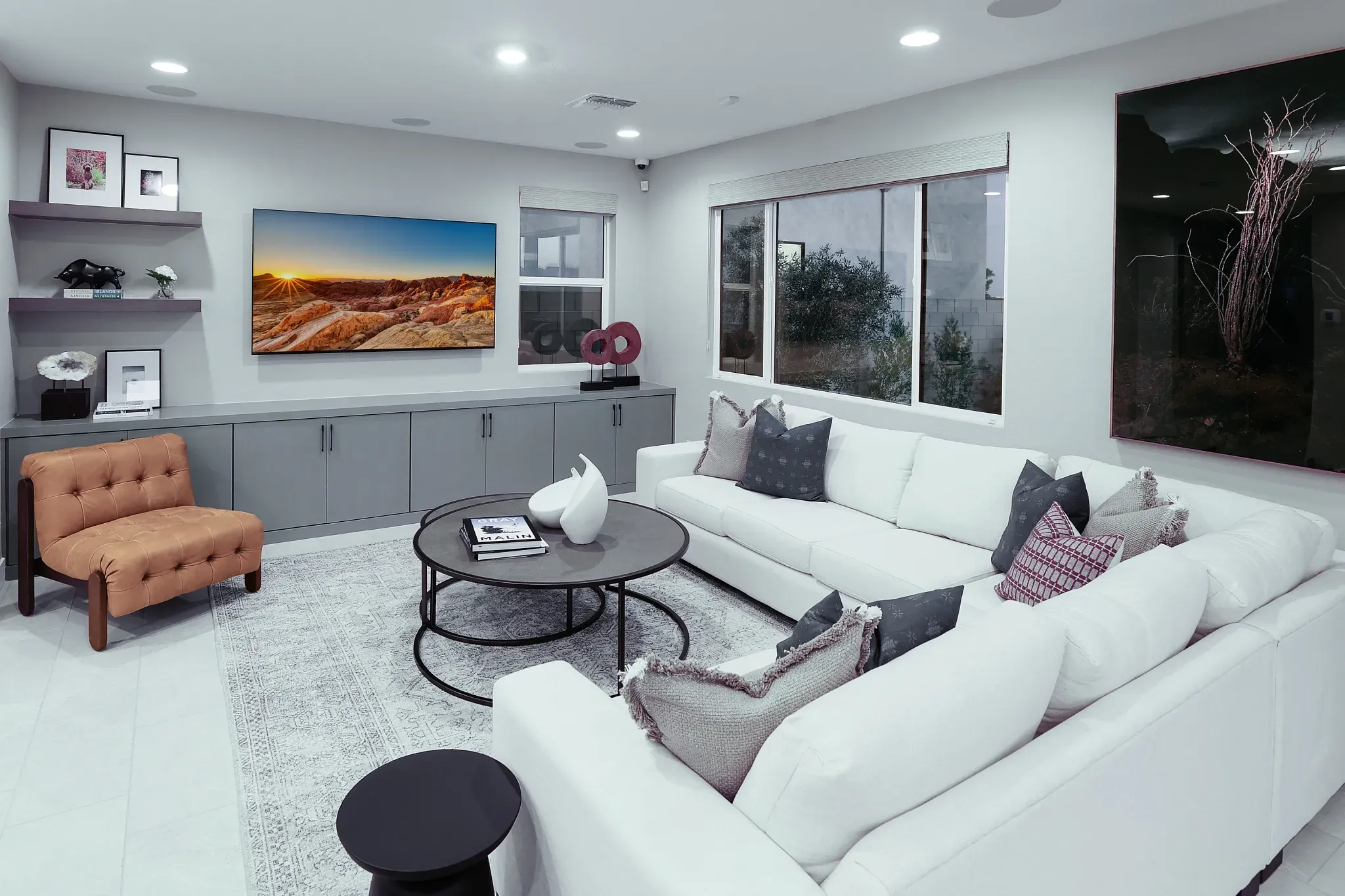 3001 Model Living