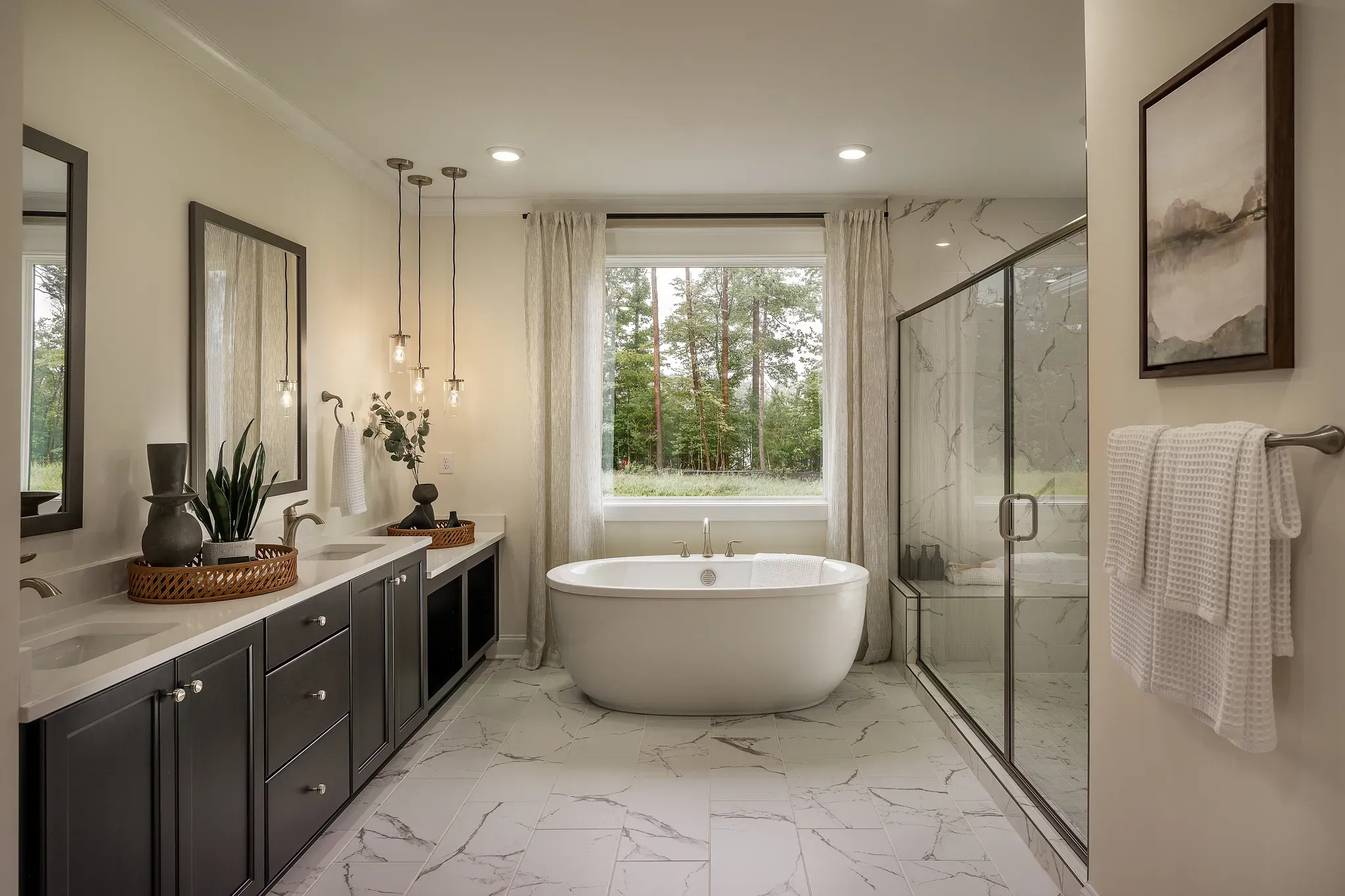 Logan Model Primary Bath