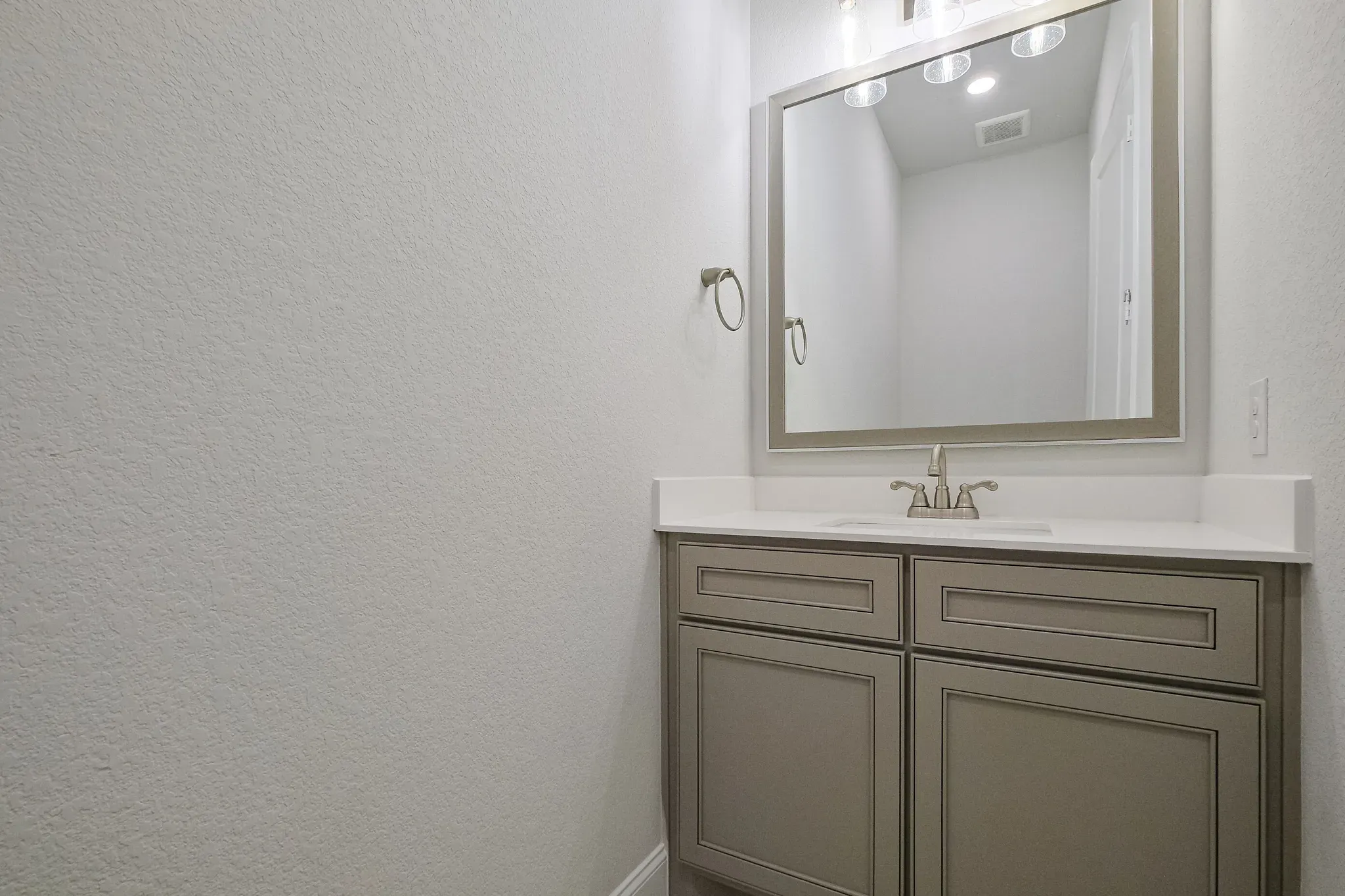 Plan 6050 Powder Room