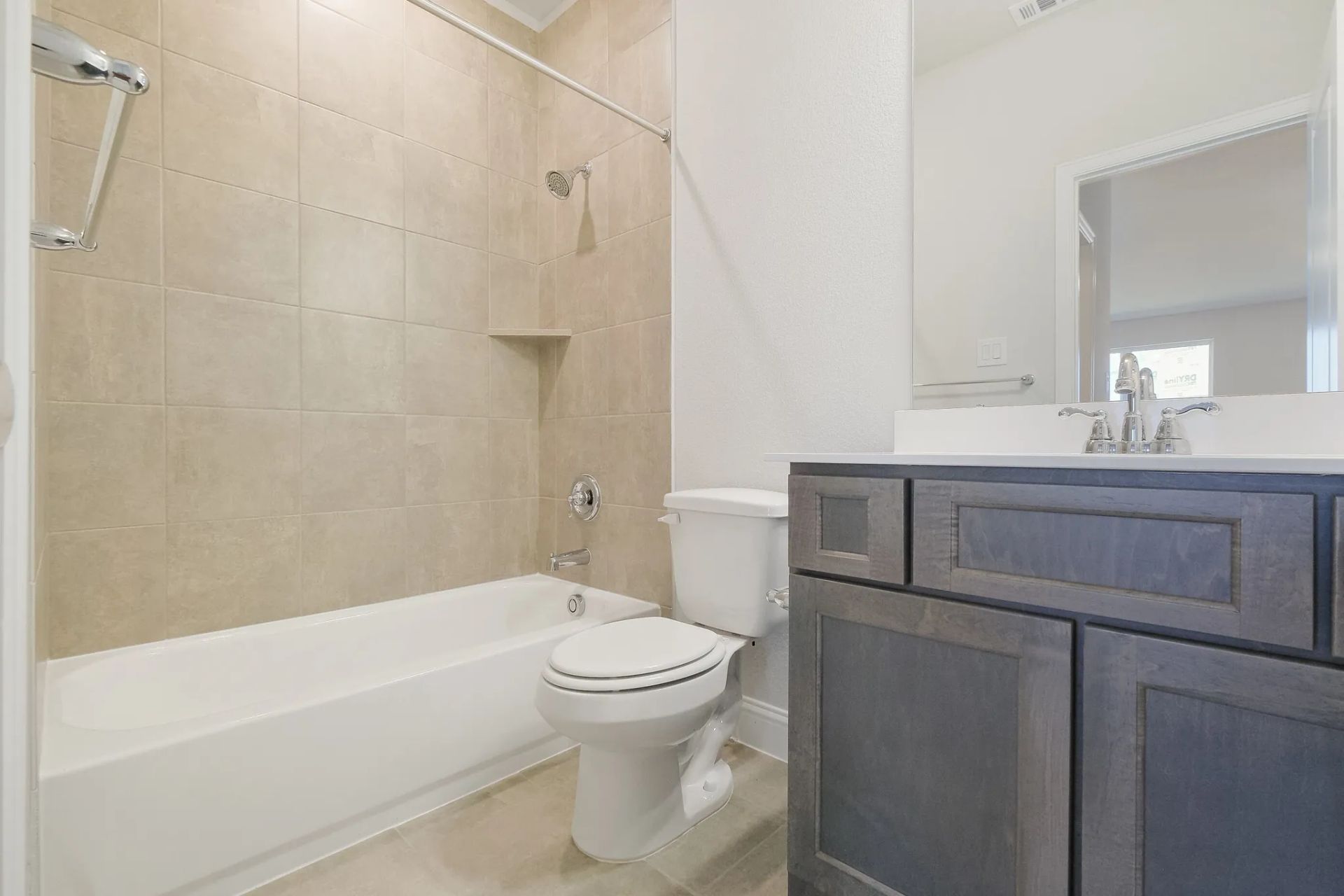 Plan 3049 bath 3