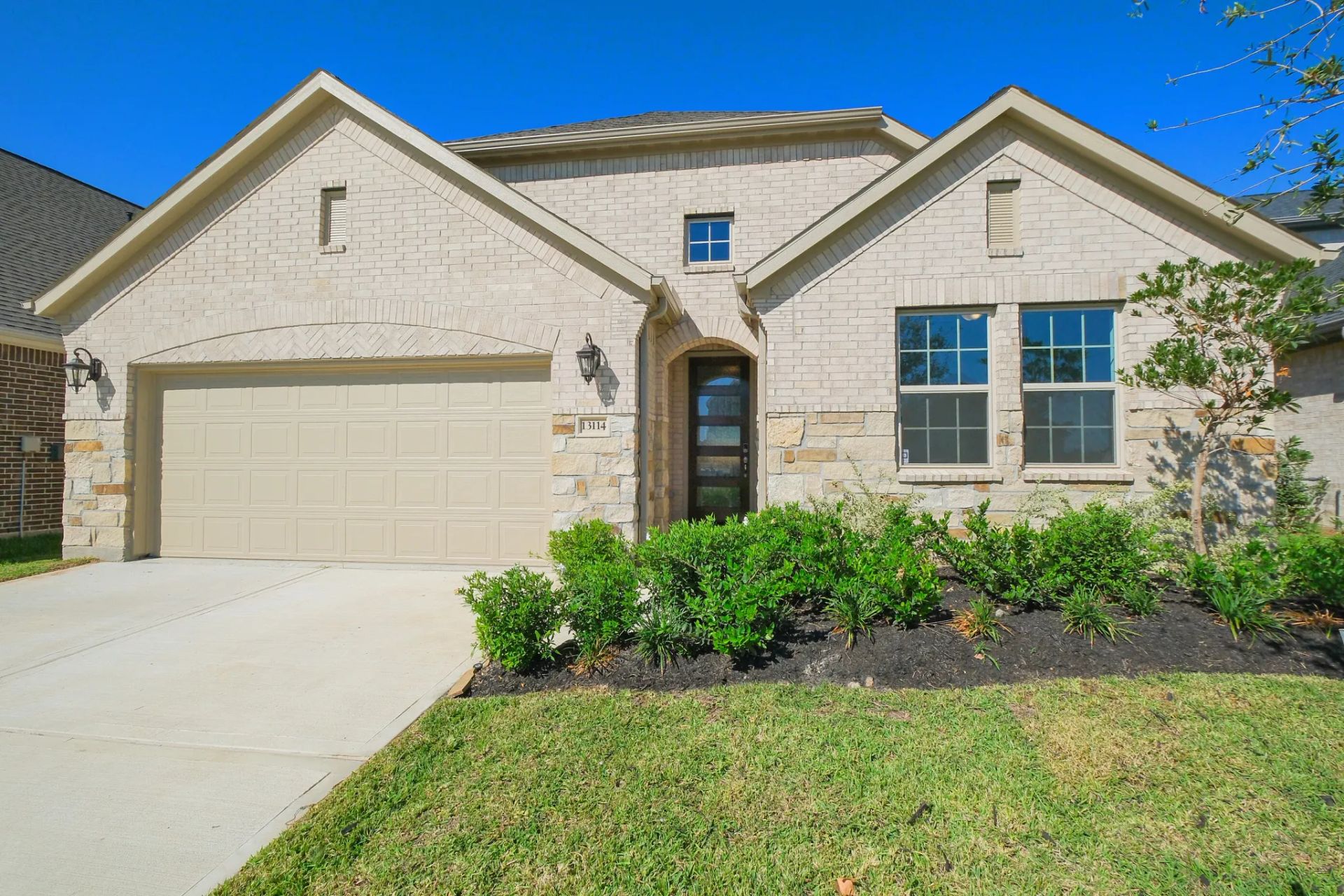 Plan 4019 elevation D exterior