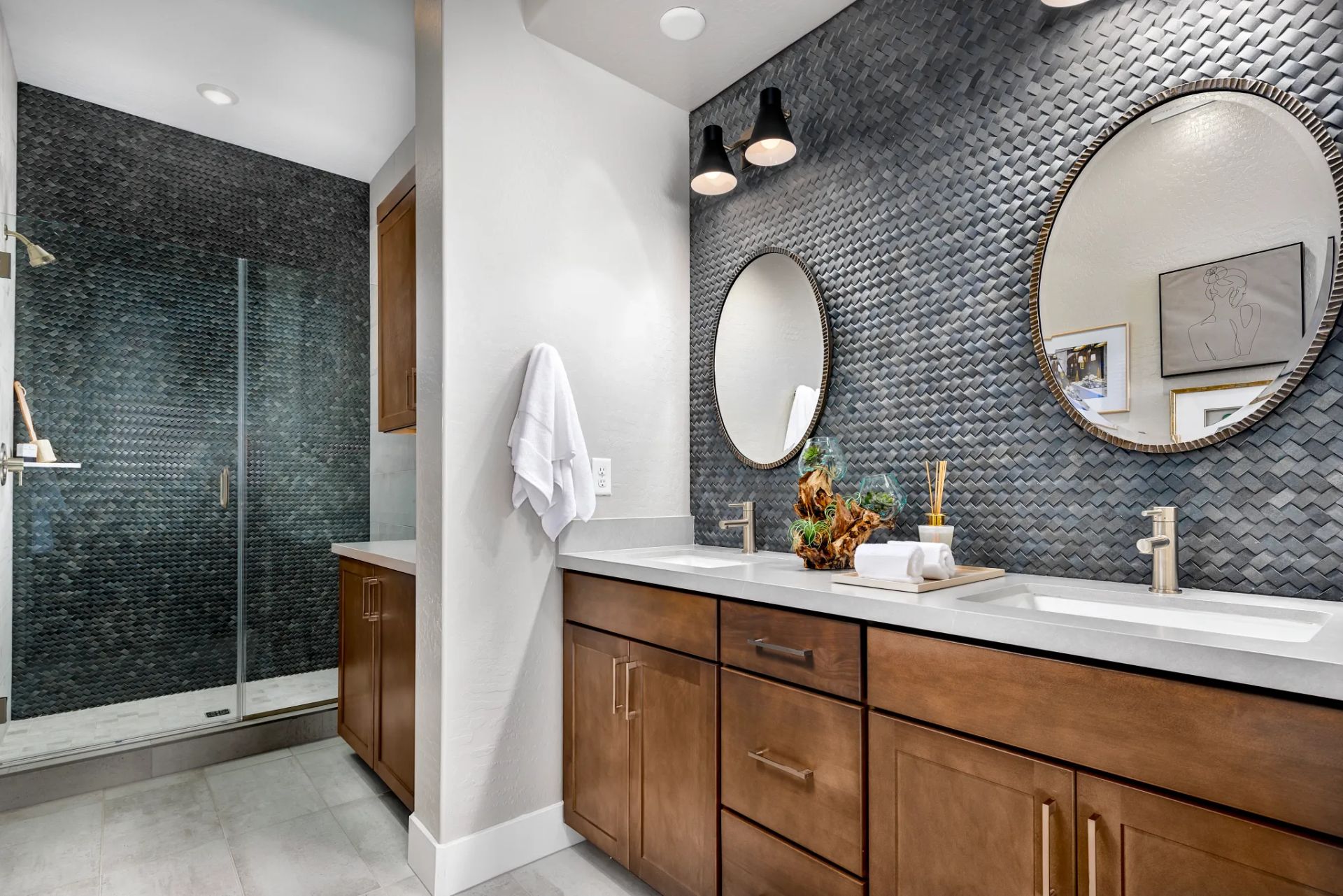 Model Home Primary Bath