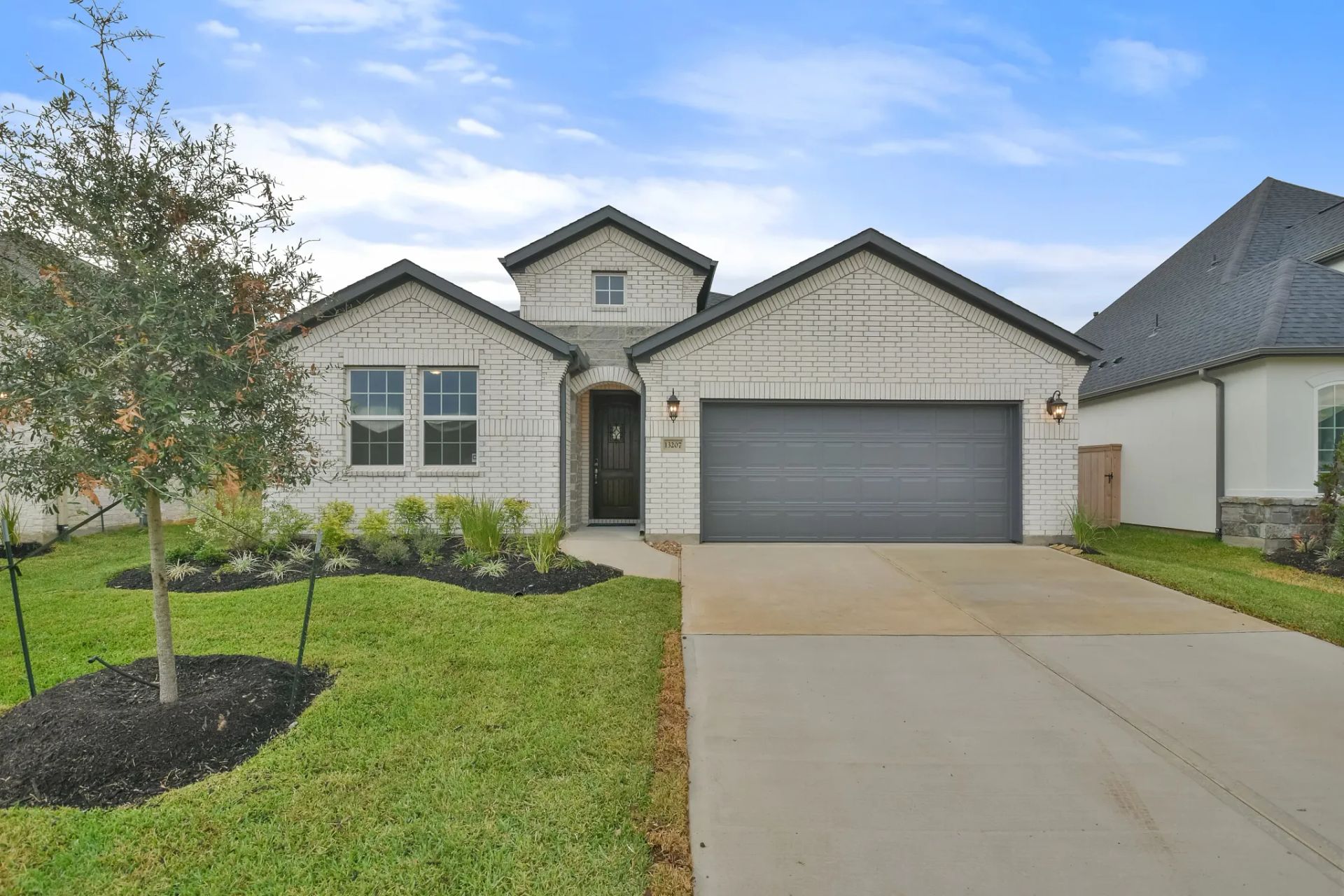 Plan 4019 Elevation B Exterior