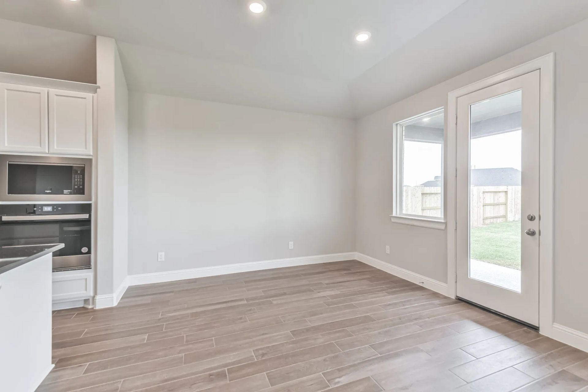 Plan 4019 dining