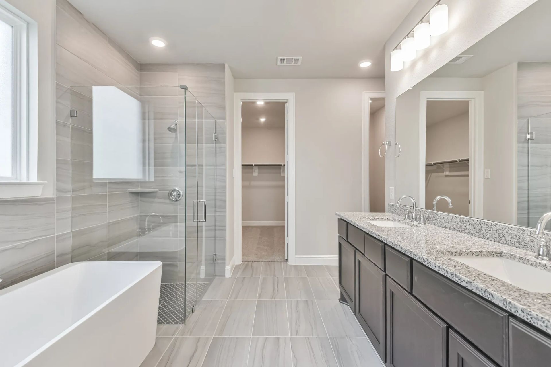 Plan 4019 primary bath