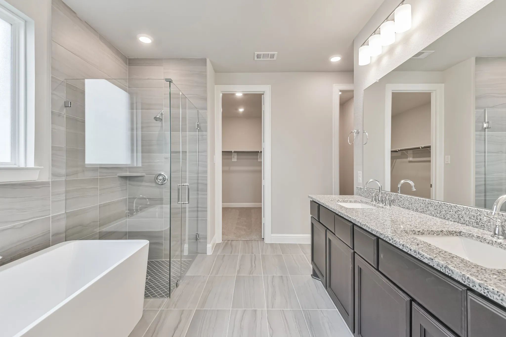 Plan 4019 primary bath