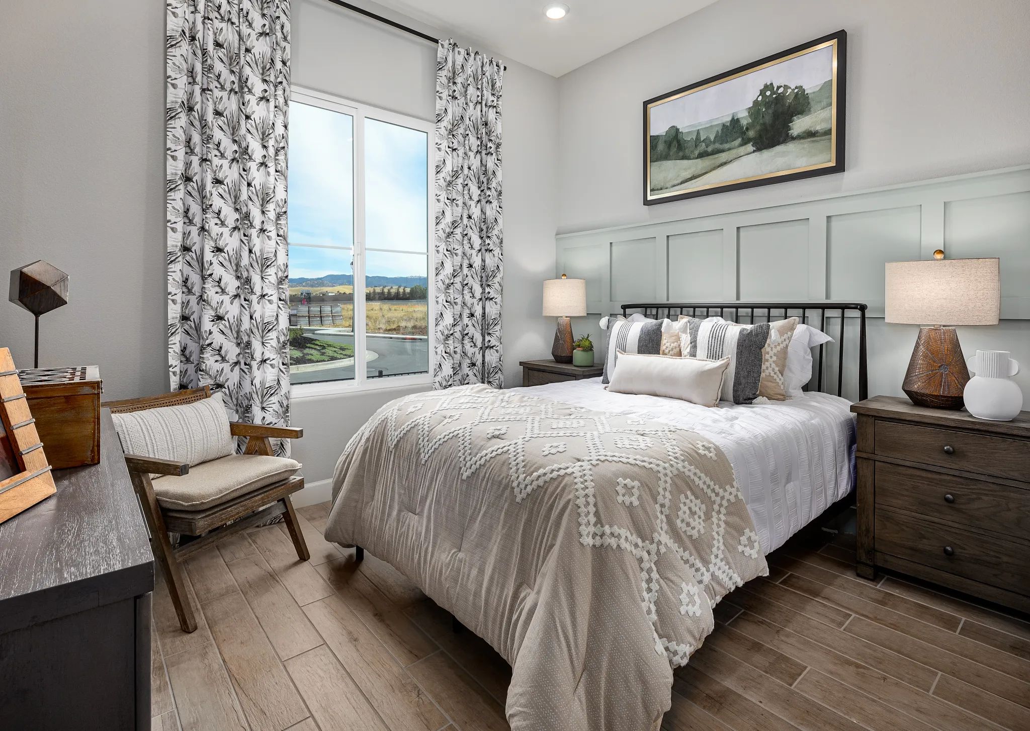 Kindred Balfour Vantage Model Guest Bed