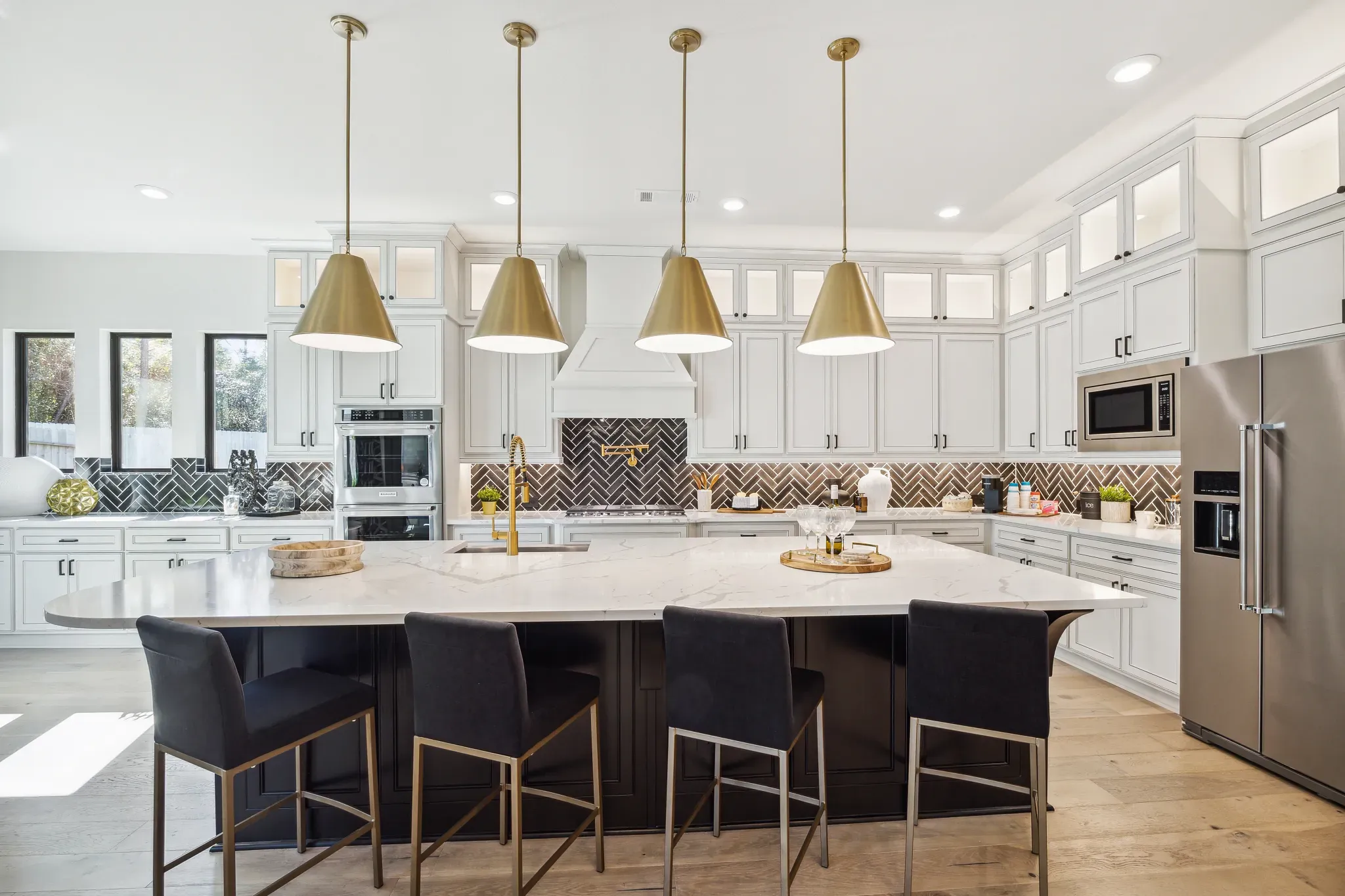 Plan 6020 Kitchen - Staged