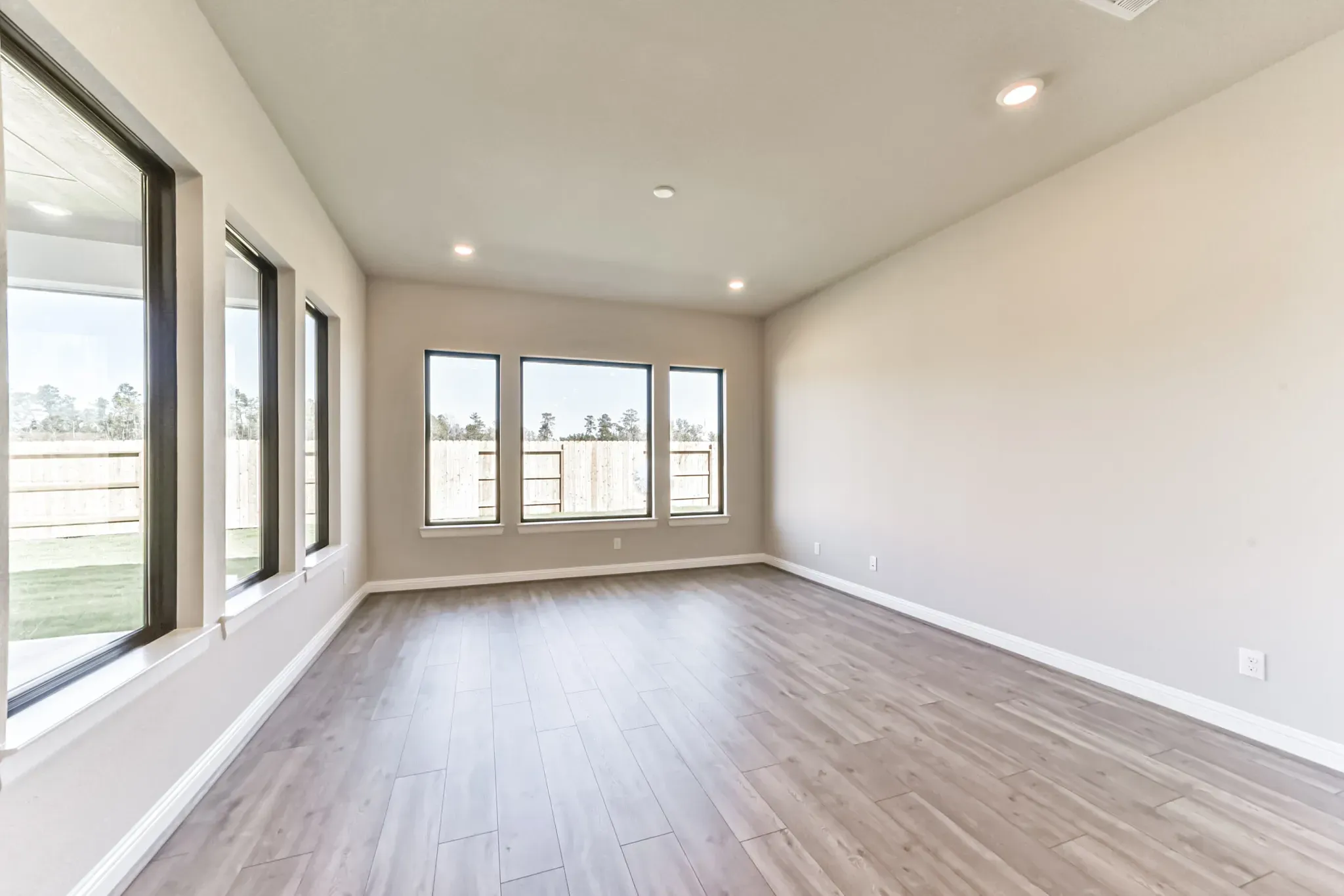 Plan 4132 dining
