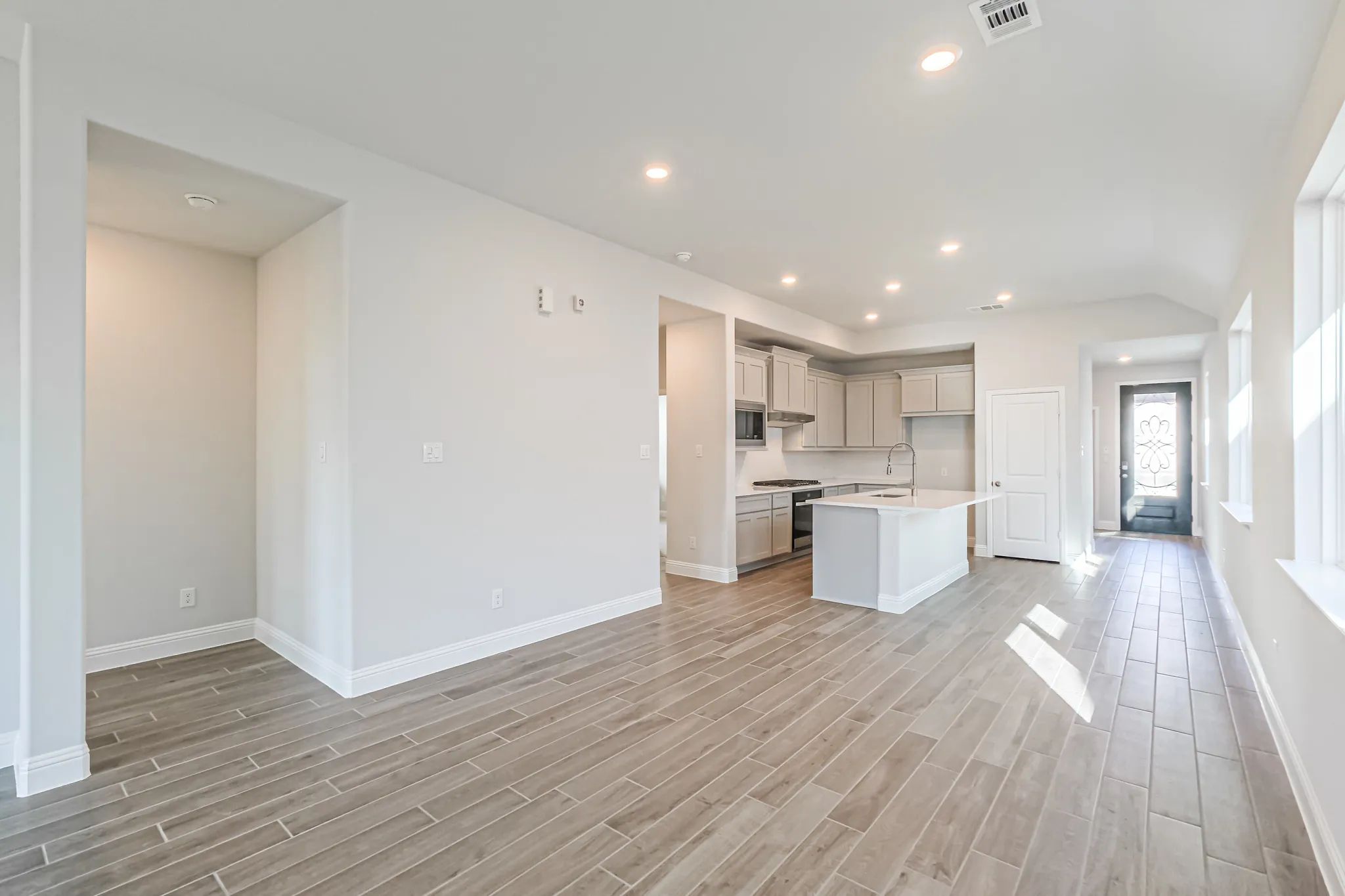 Plan 3009 dining