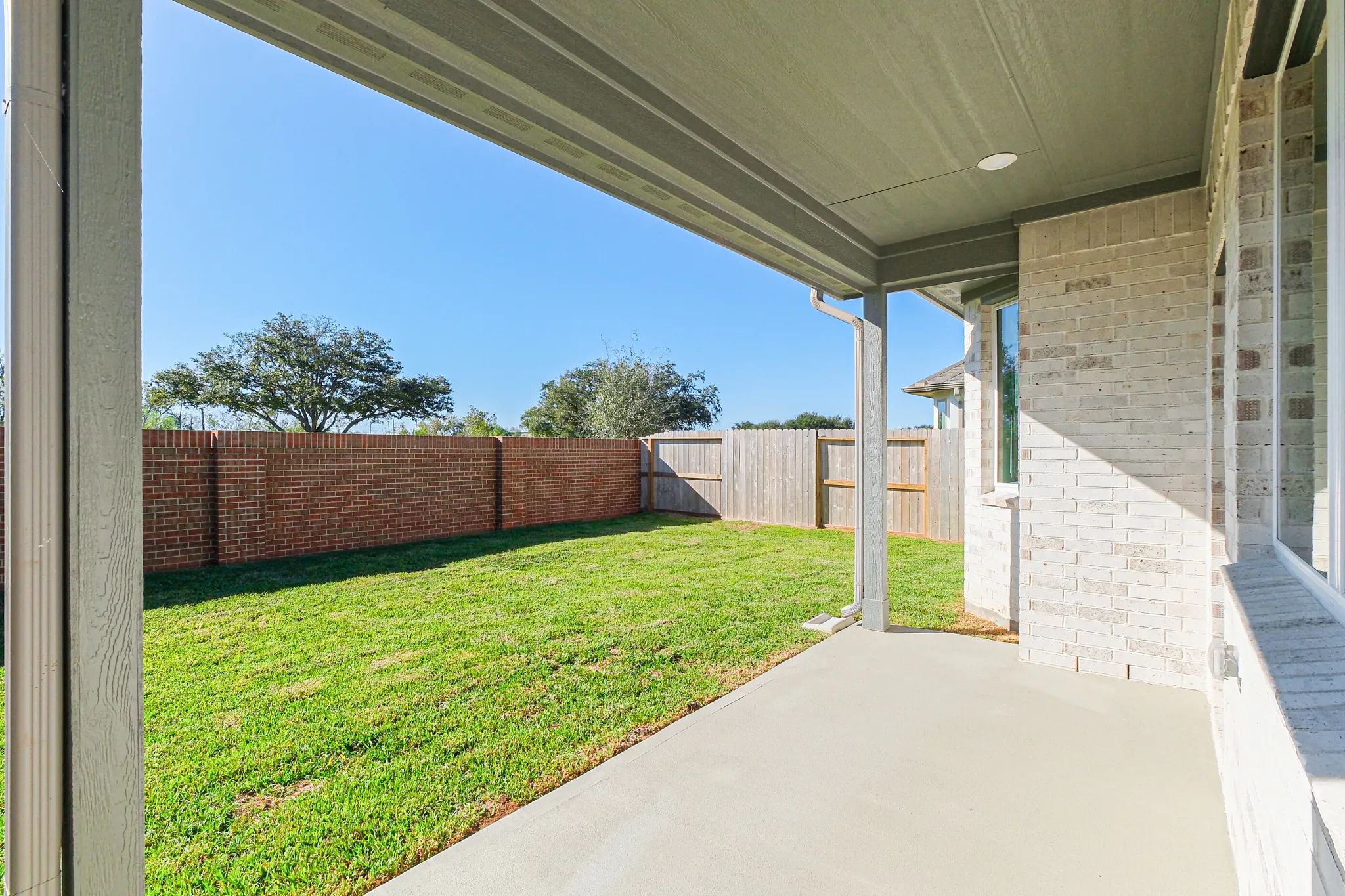 Plan 3009 outdoor living - look may vary