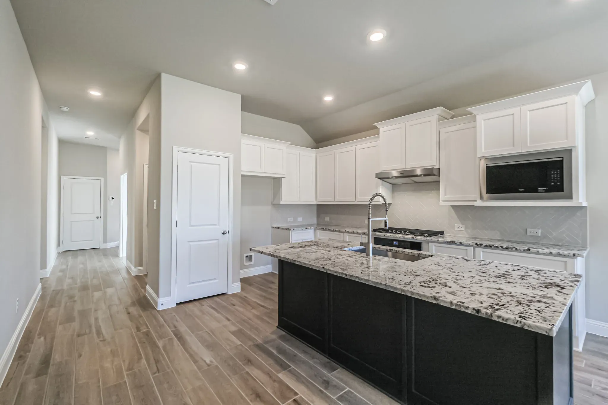 Plan 3029 kitchen