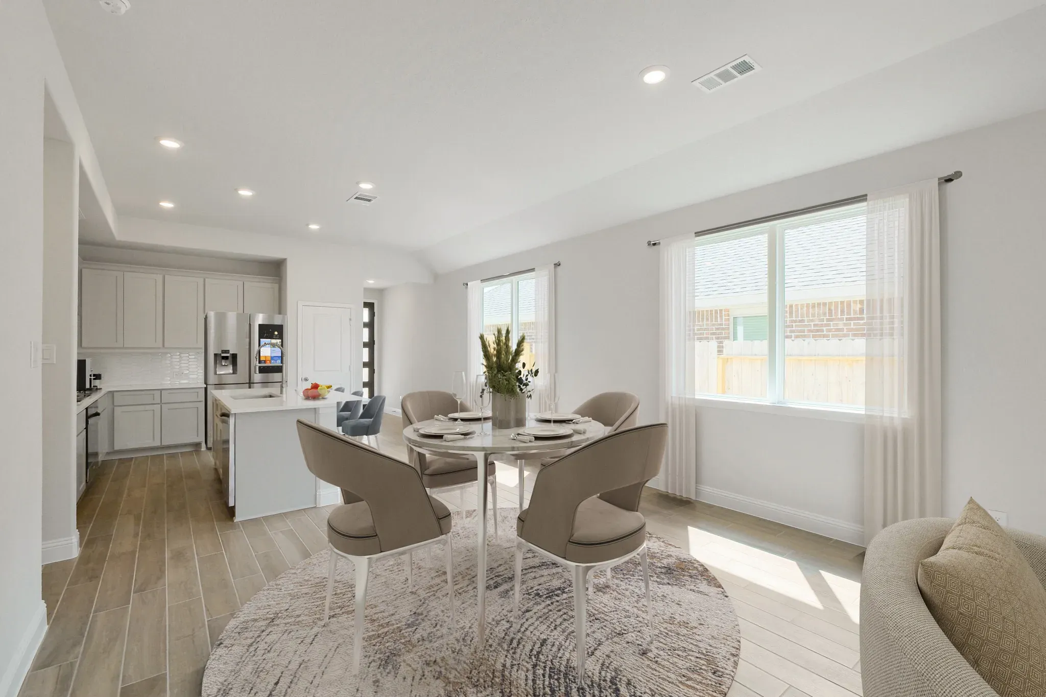 Plan 3019 dining - look may vary