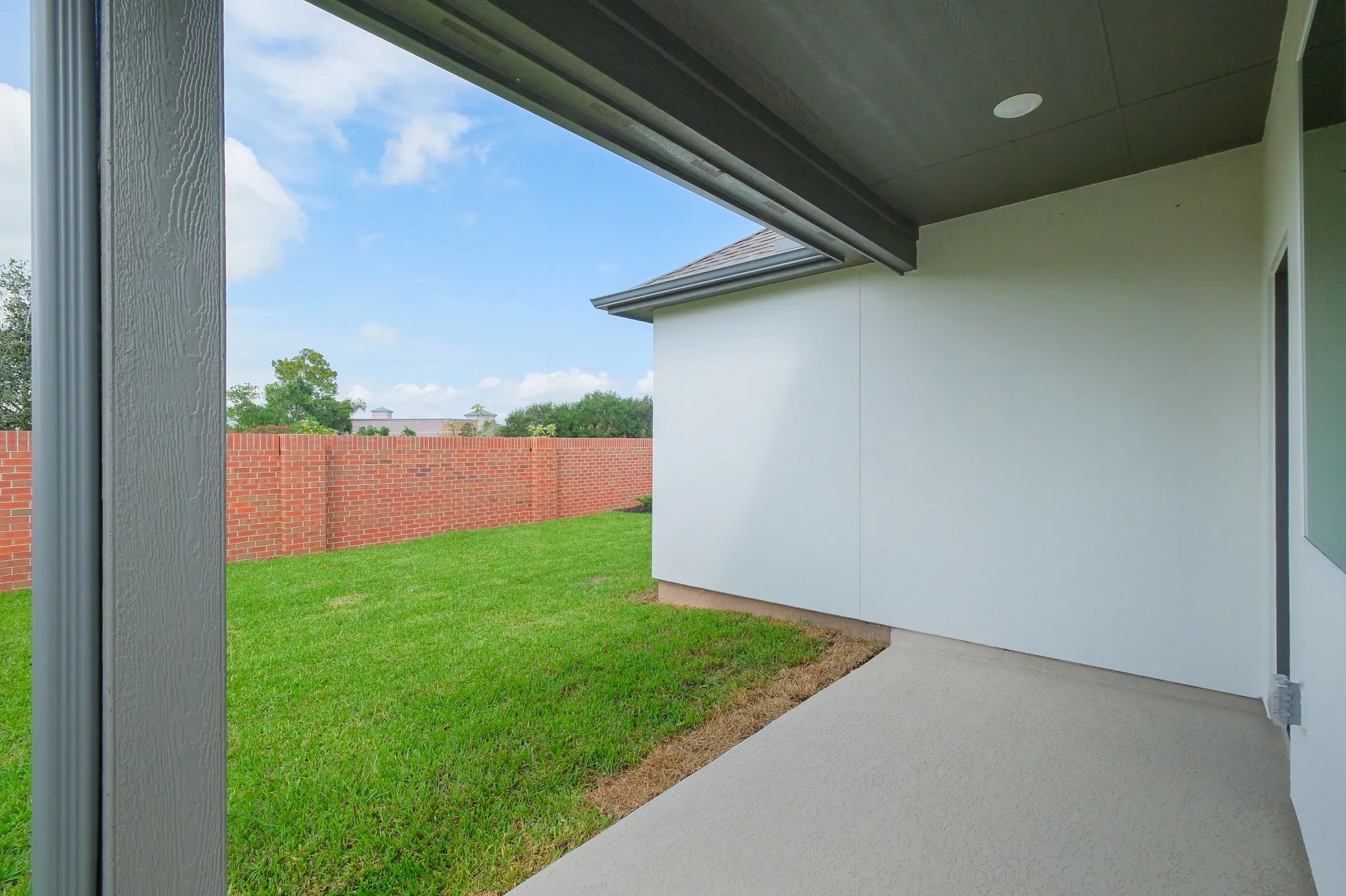 Plan 3019 outdoor living - look may vary