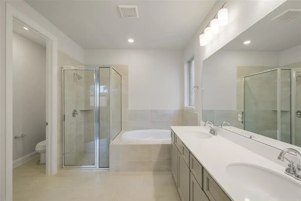 Plan 3039 primary bath