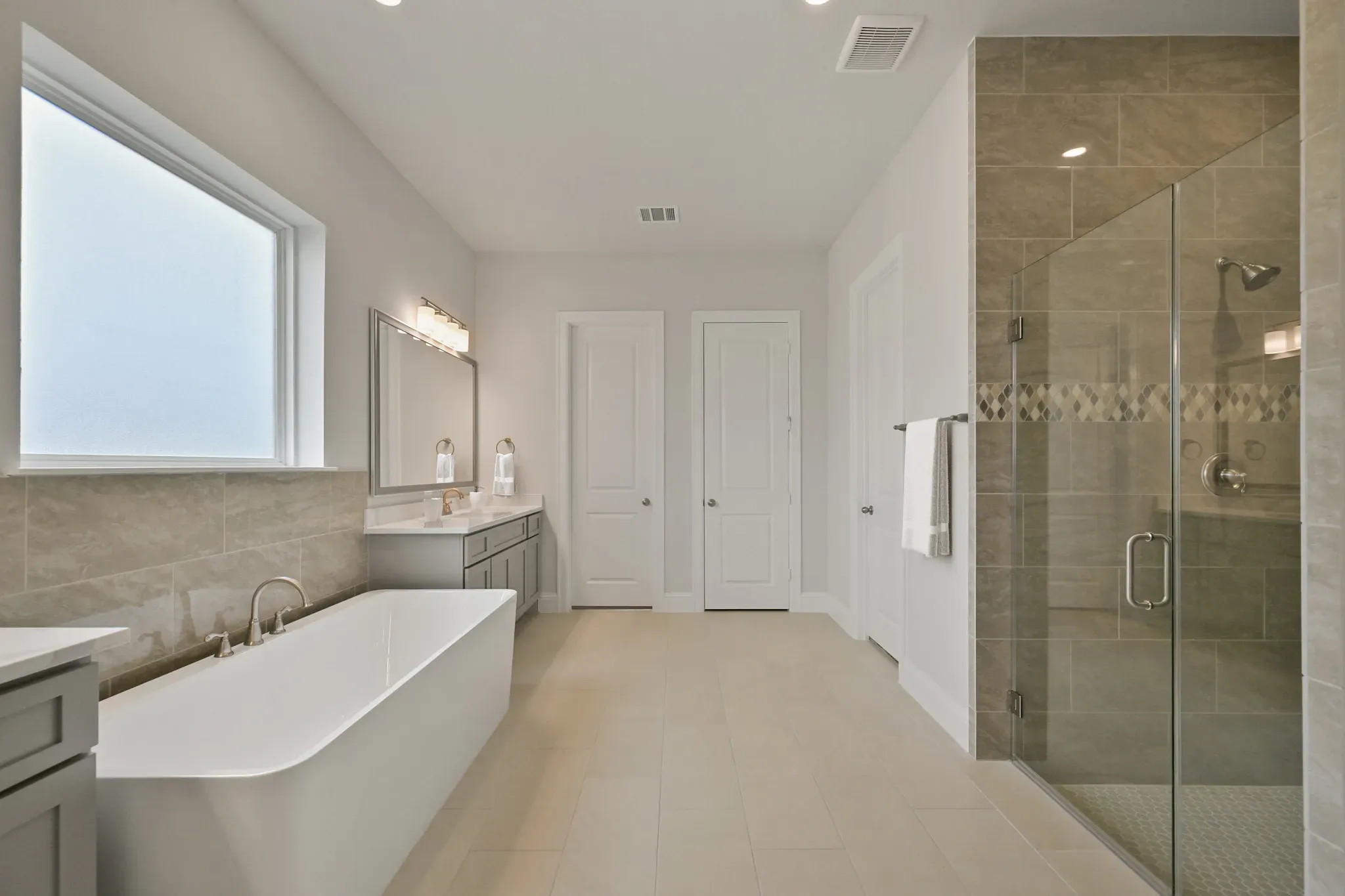 Plan 6060 Primary Bath