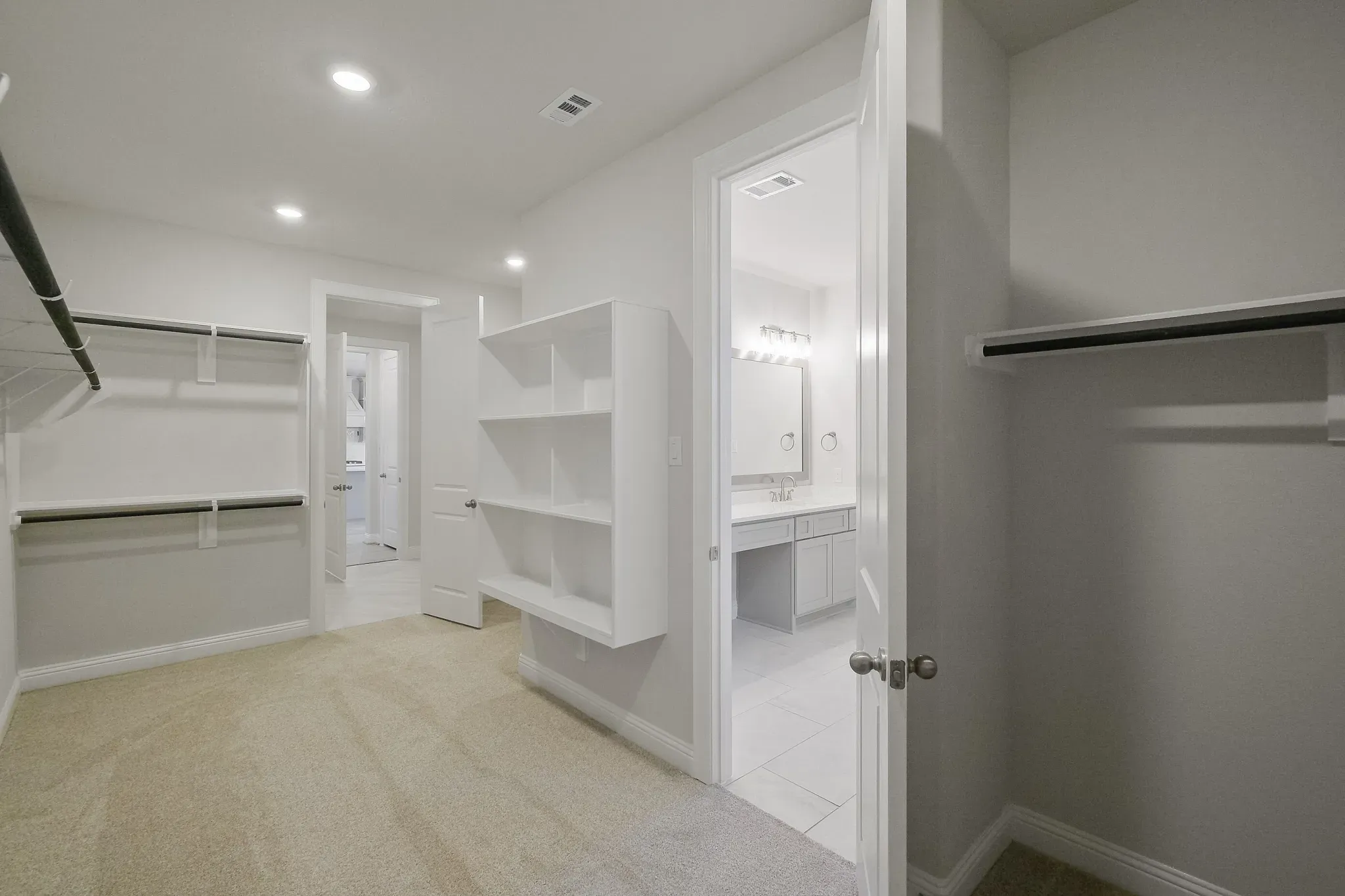Homesite 4205 closet