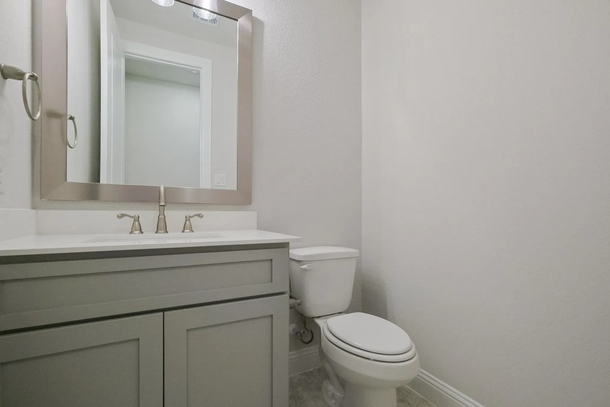 Homesite 4205 powder room