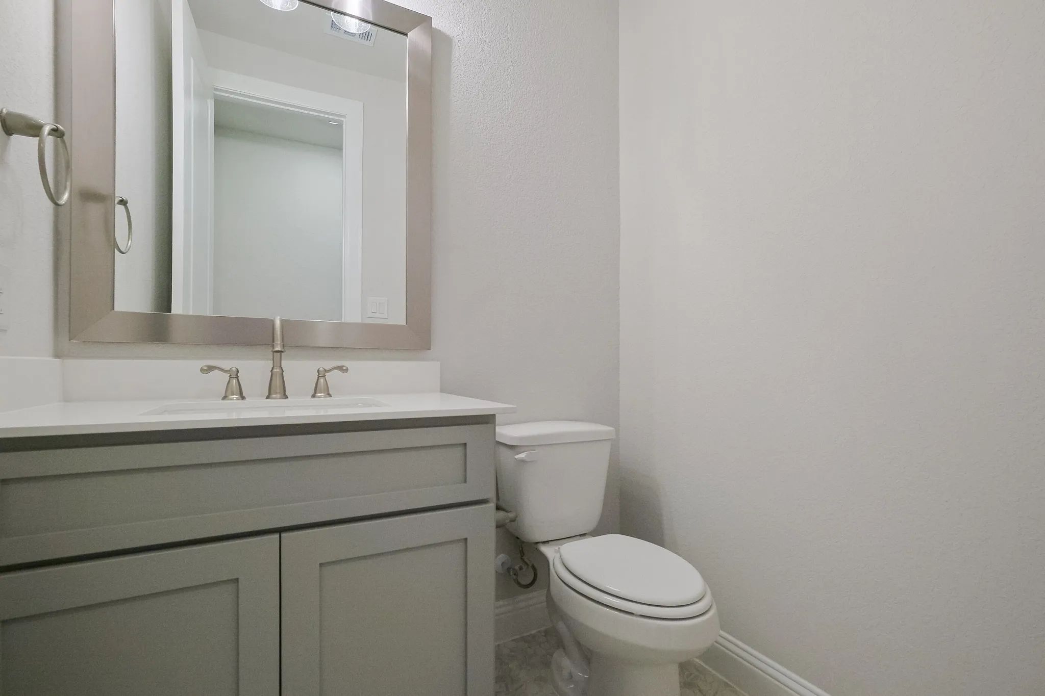 Homesite 4205 powder room