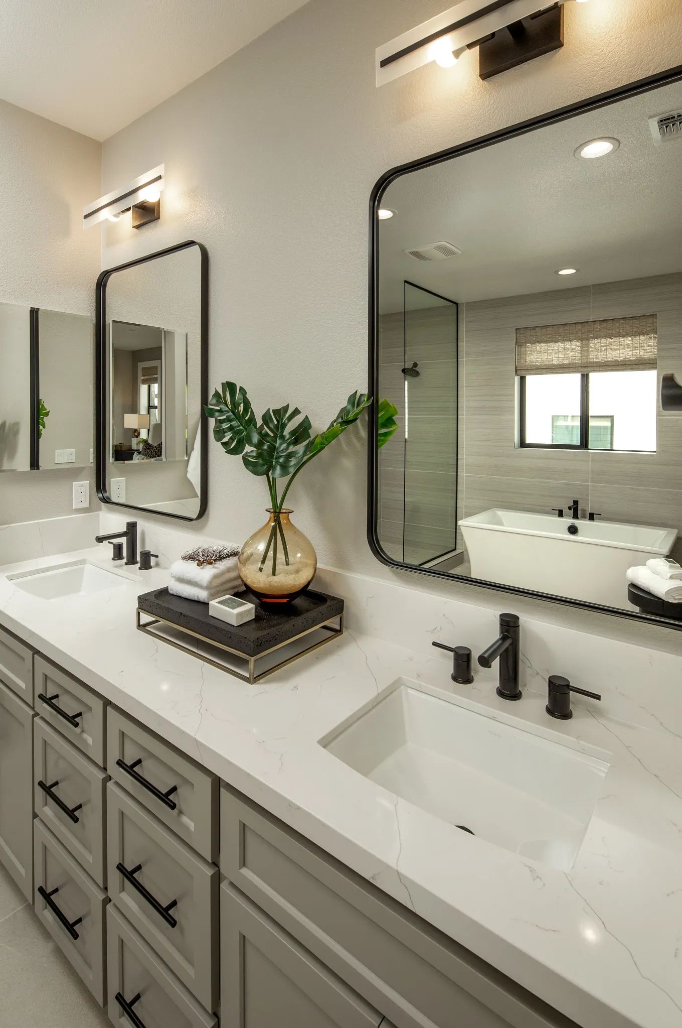 Light House Plan 1X Primary Bathroom