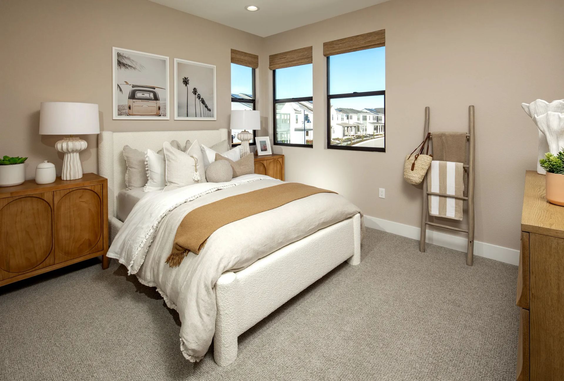 Light House Plan 2X Model Bedroom