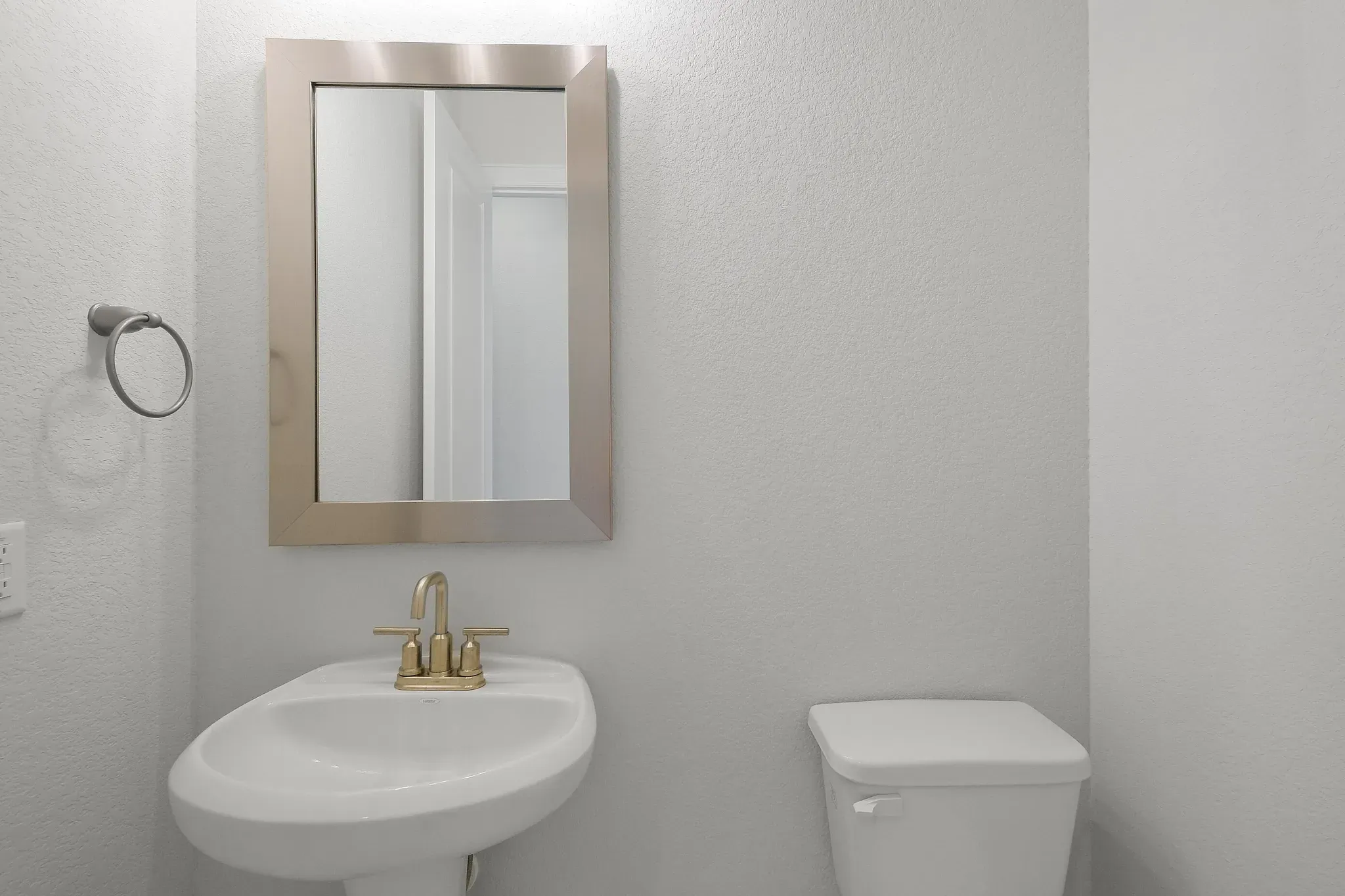 Plan 6030 powder room