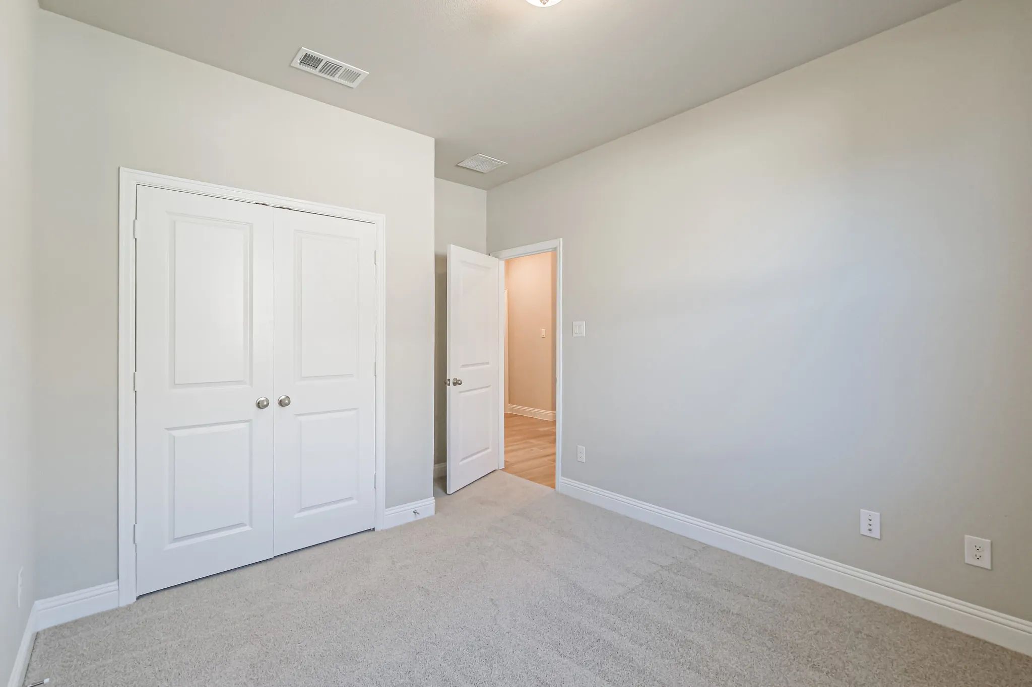 Plan 3029 bed 2 - look may vary