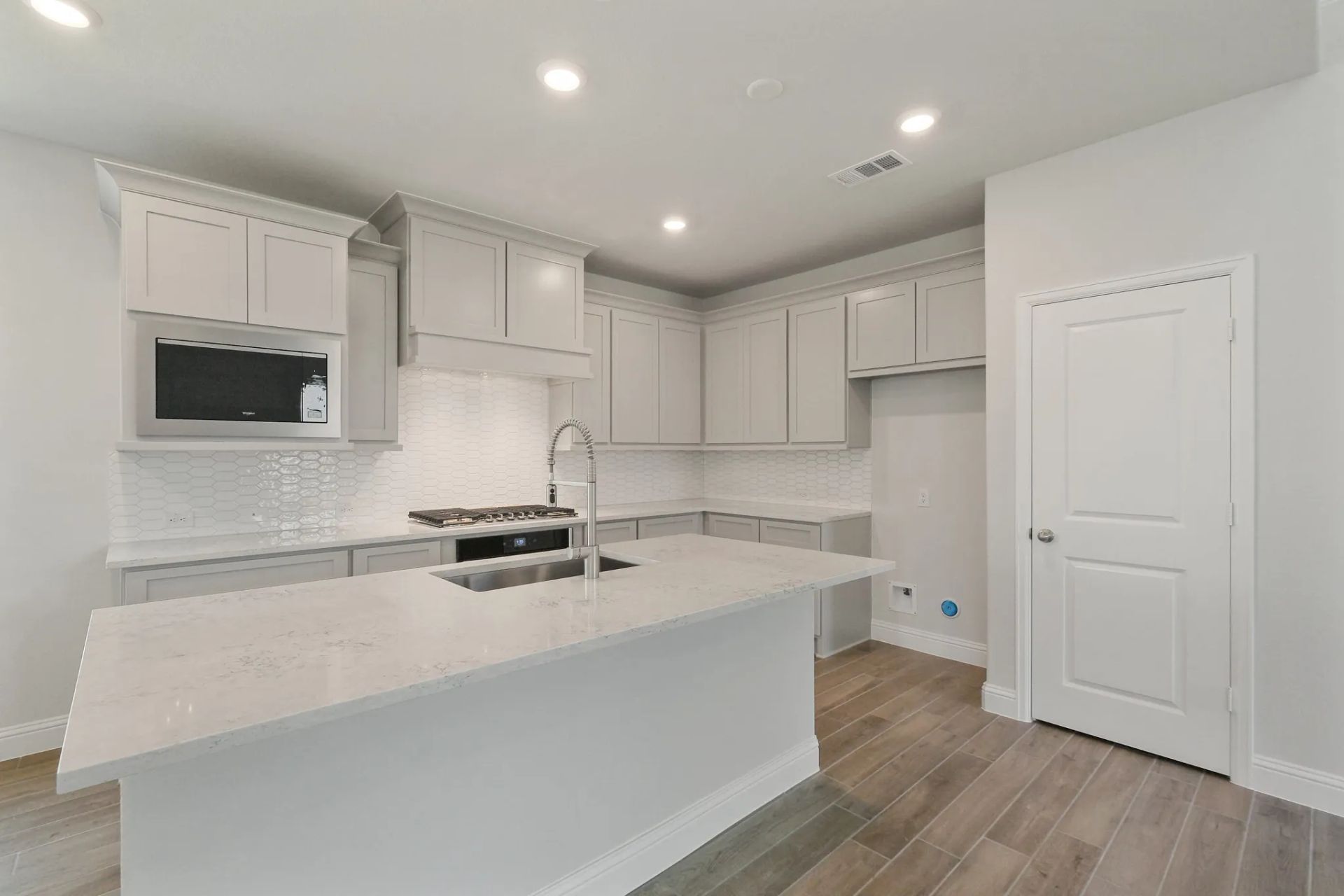 Plan 3039 kitchen