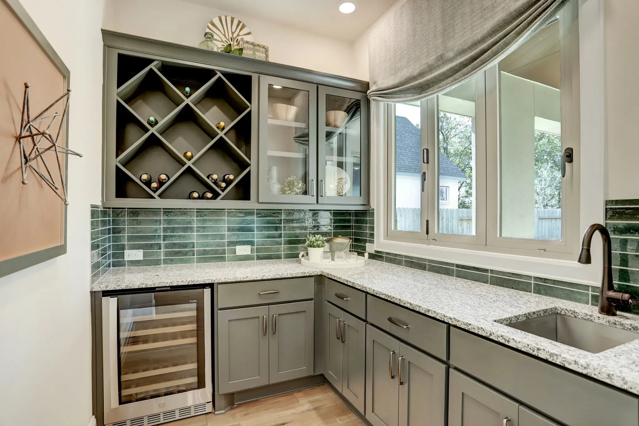 Plan 5051 entertaining bar - staged