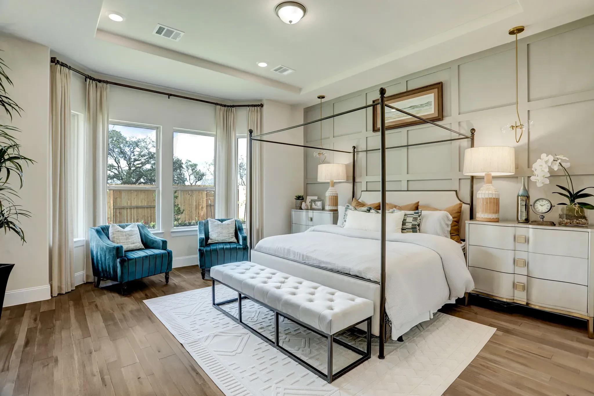 Plan 5051 primary bed - staged